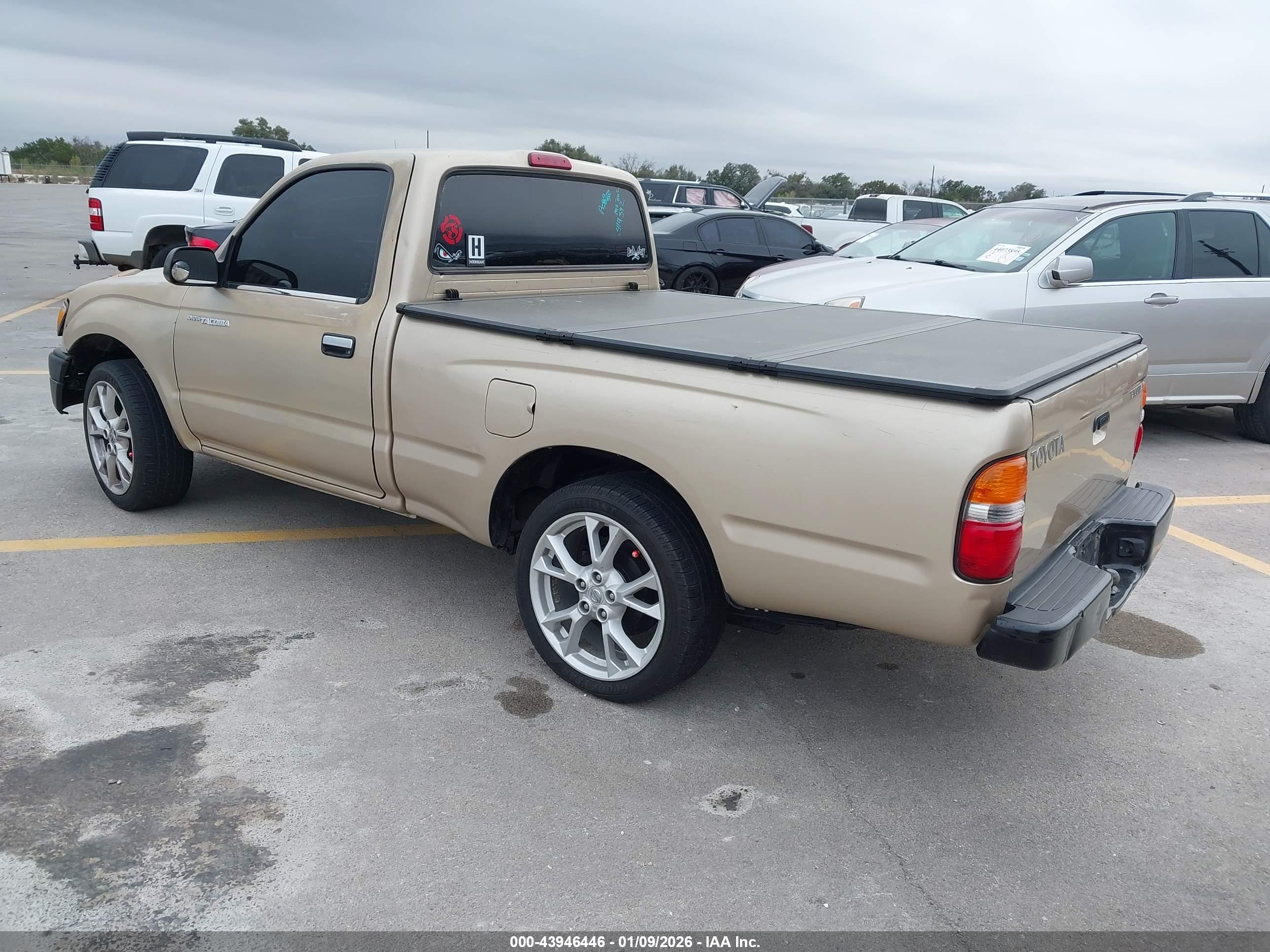 TOYOTA TACOMA image 3