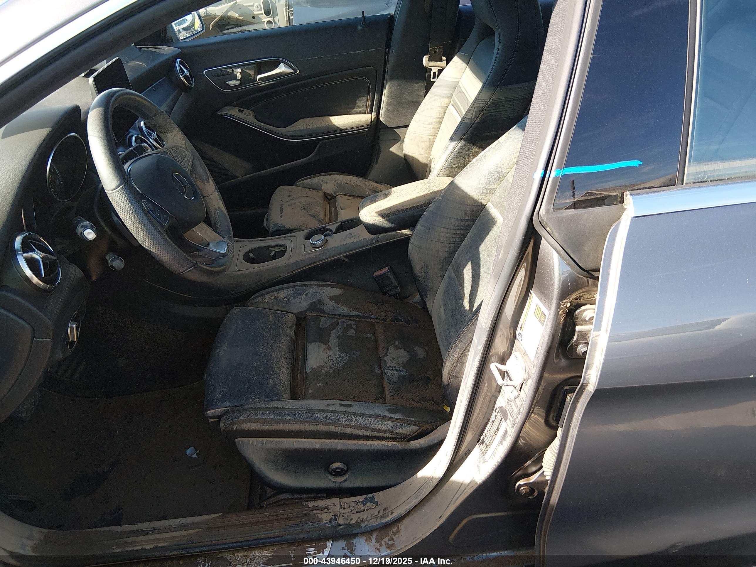 MERCEDES-BENZ CLA image 6