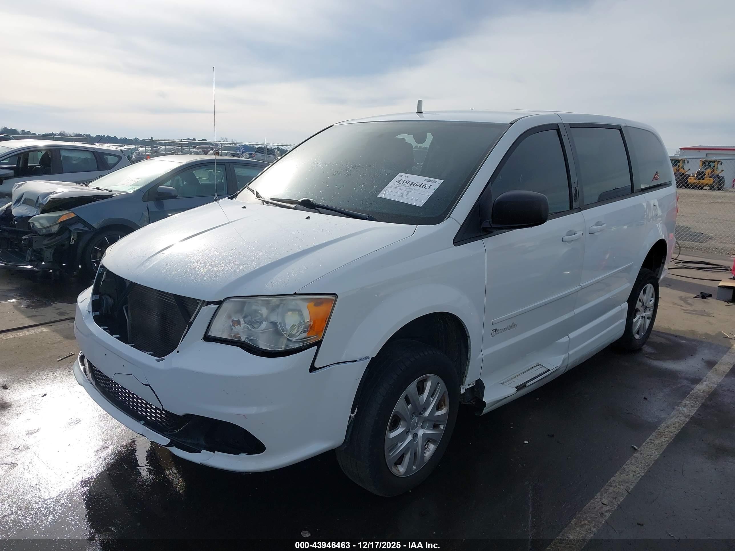 DODGE GRAND image 2