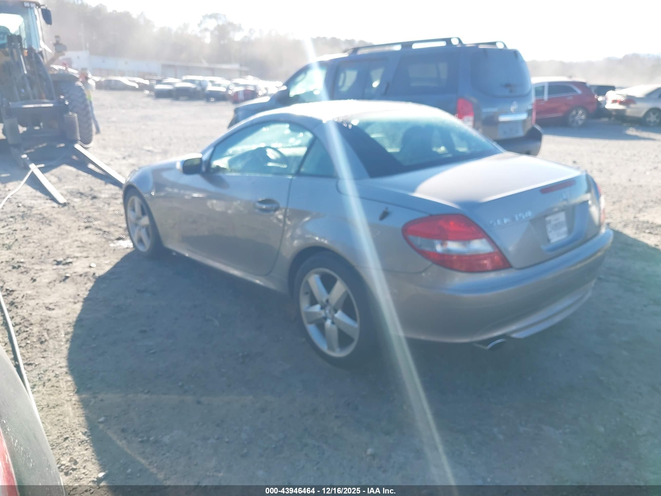 MERCEDES-BENZ SLK image 3