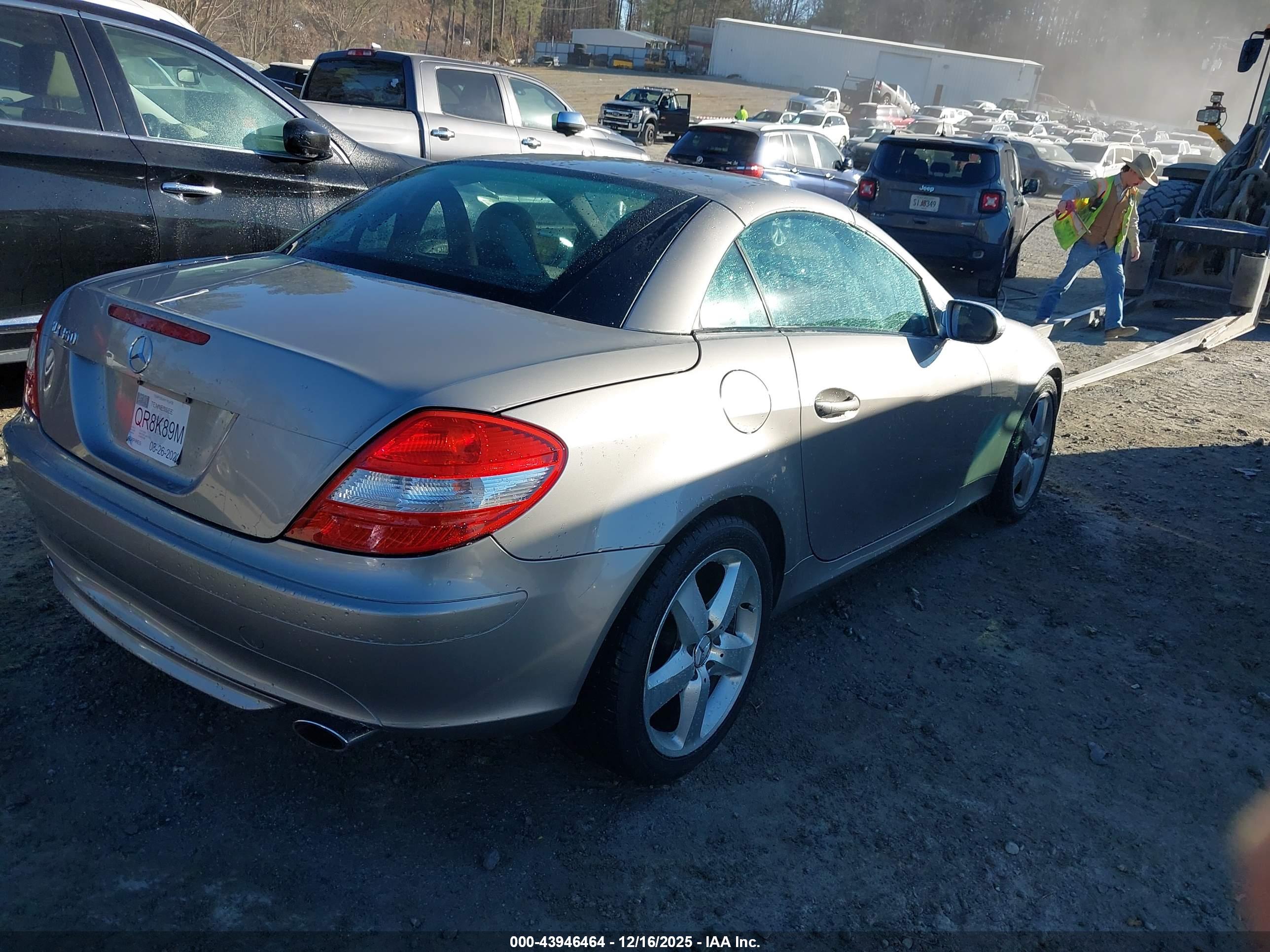 MERCEDES-BENZ SLK image 4