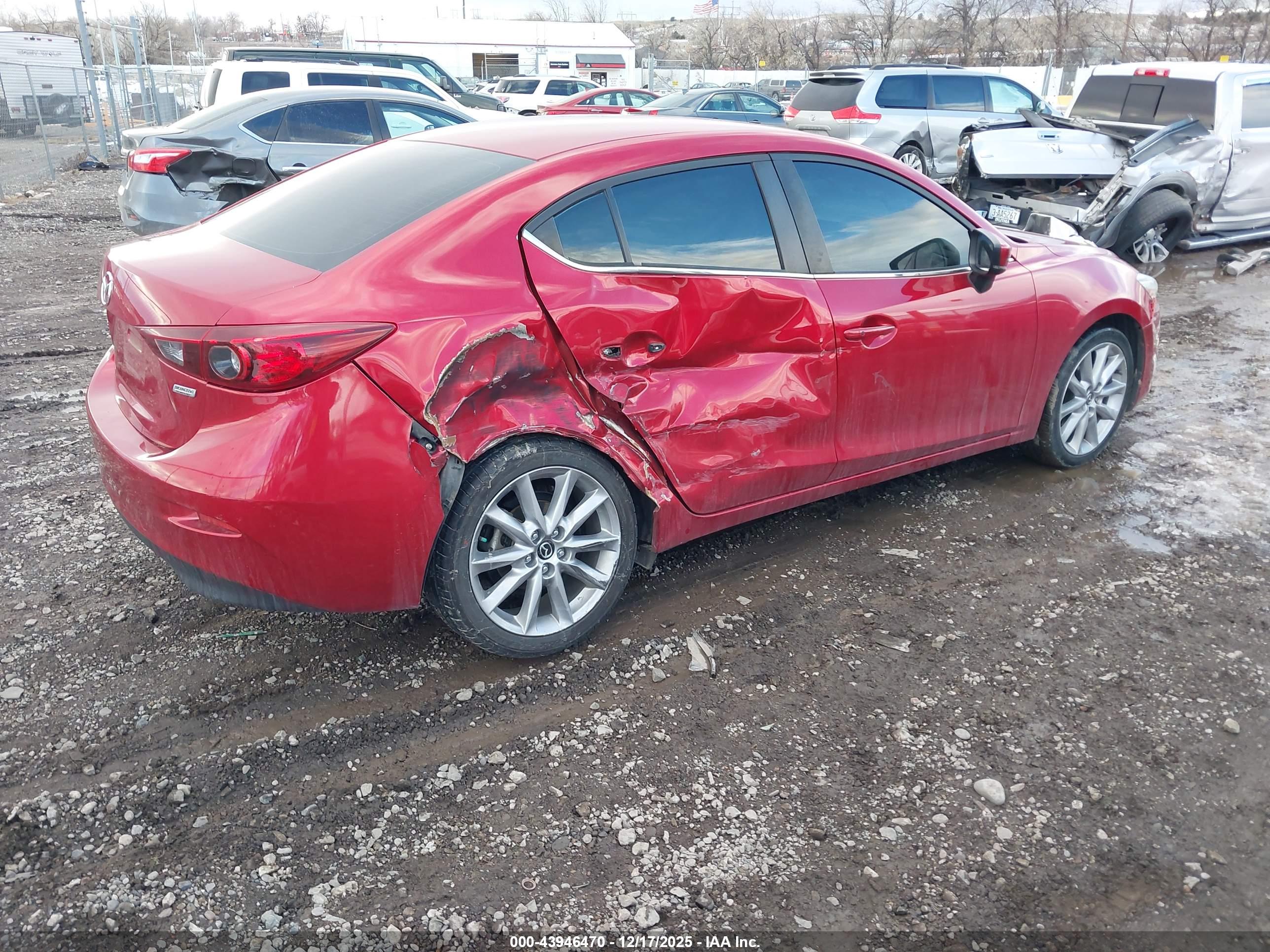MAZDA MAZDA3 image 4