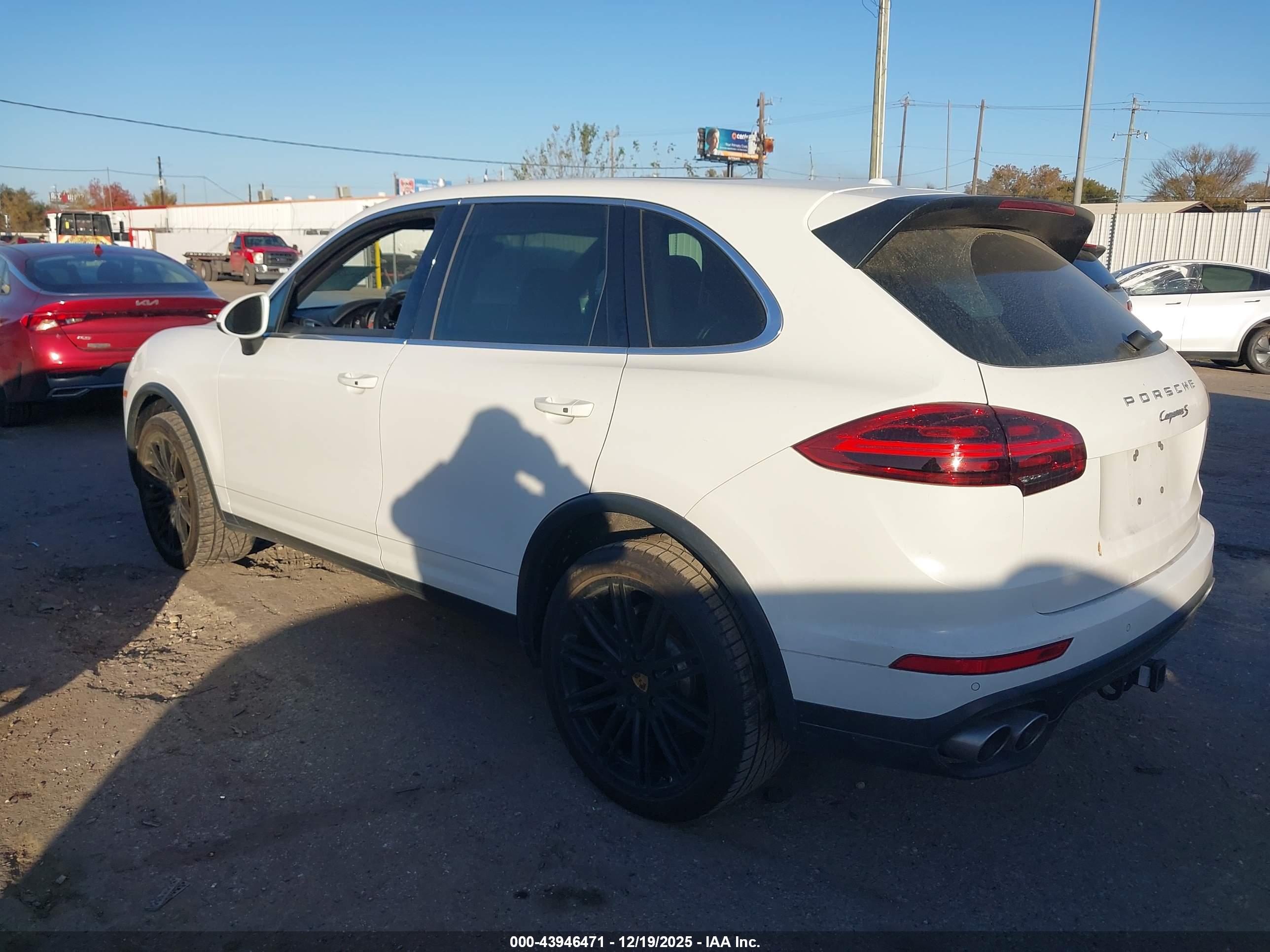 PORSCHE CAYENNE image 3