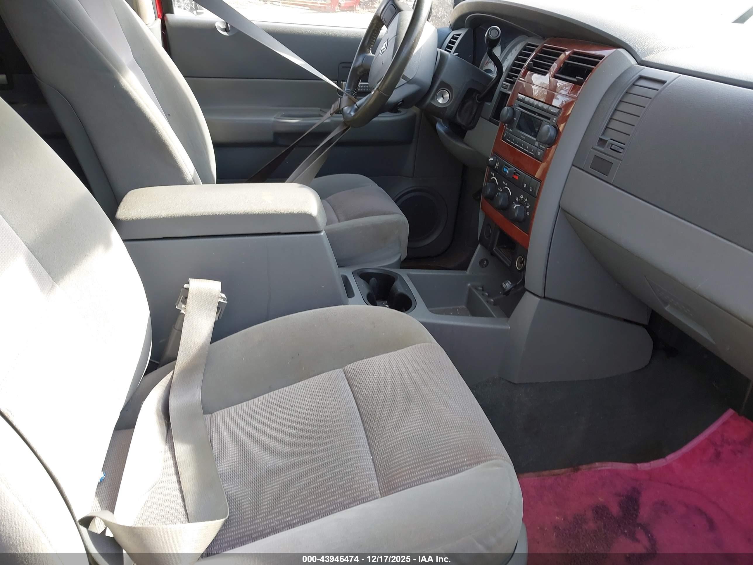 DODGE DURANGO image 5