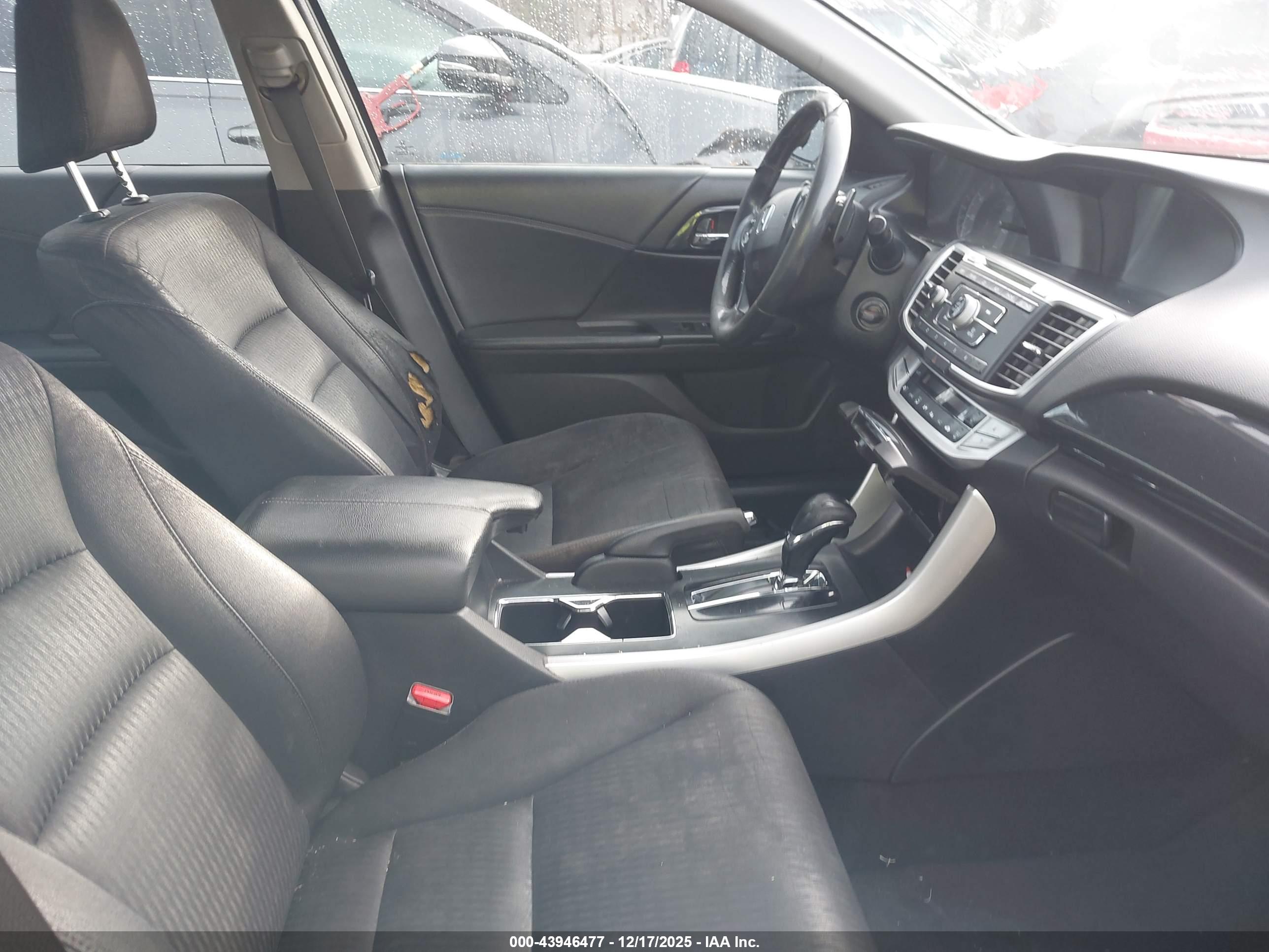 HONDA ACCORD image 5