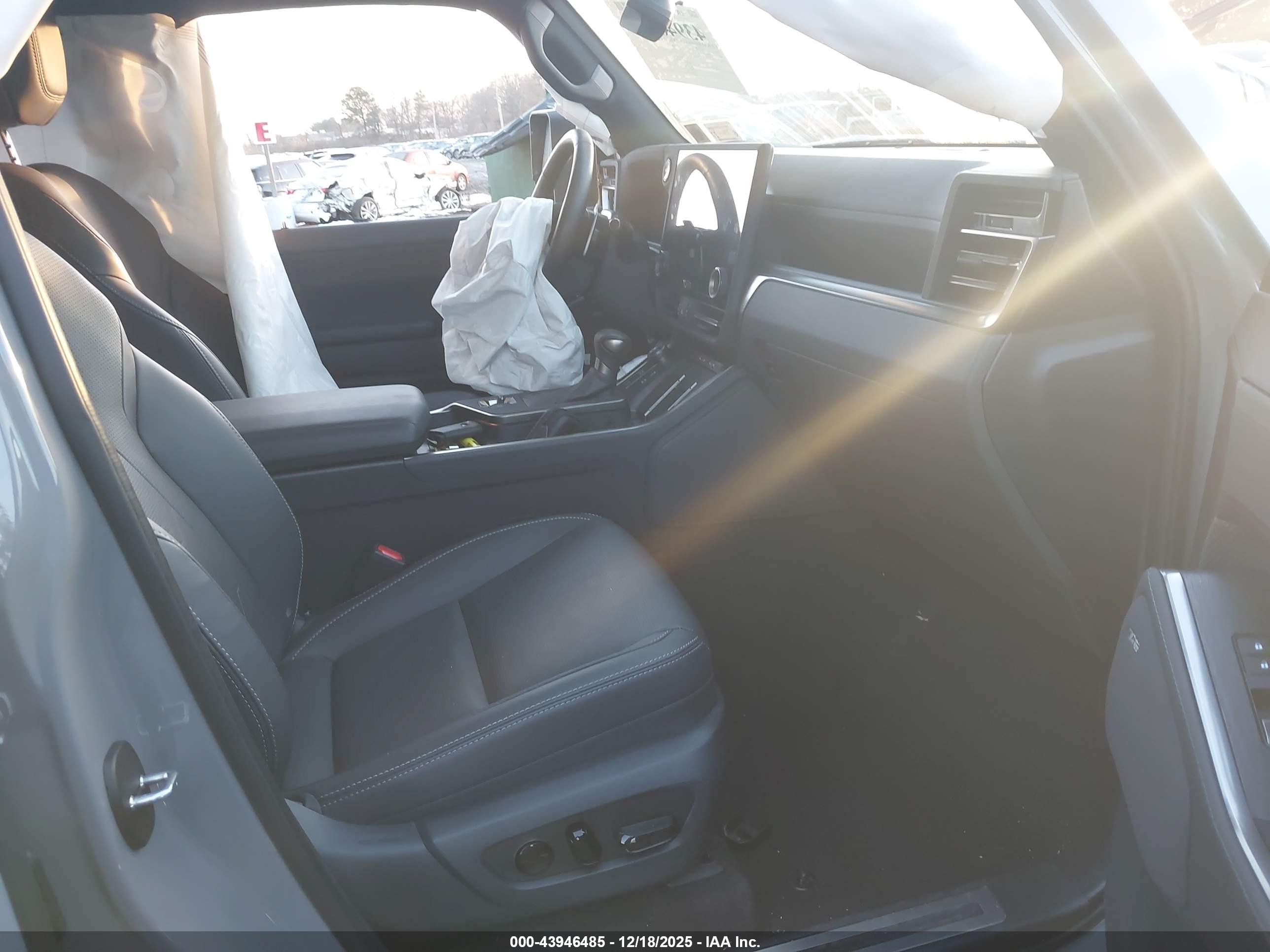 LEXUS GX image 5