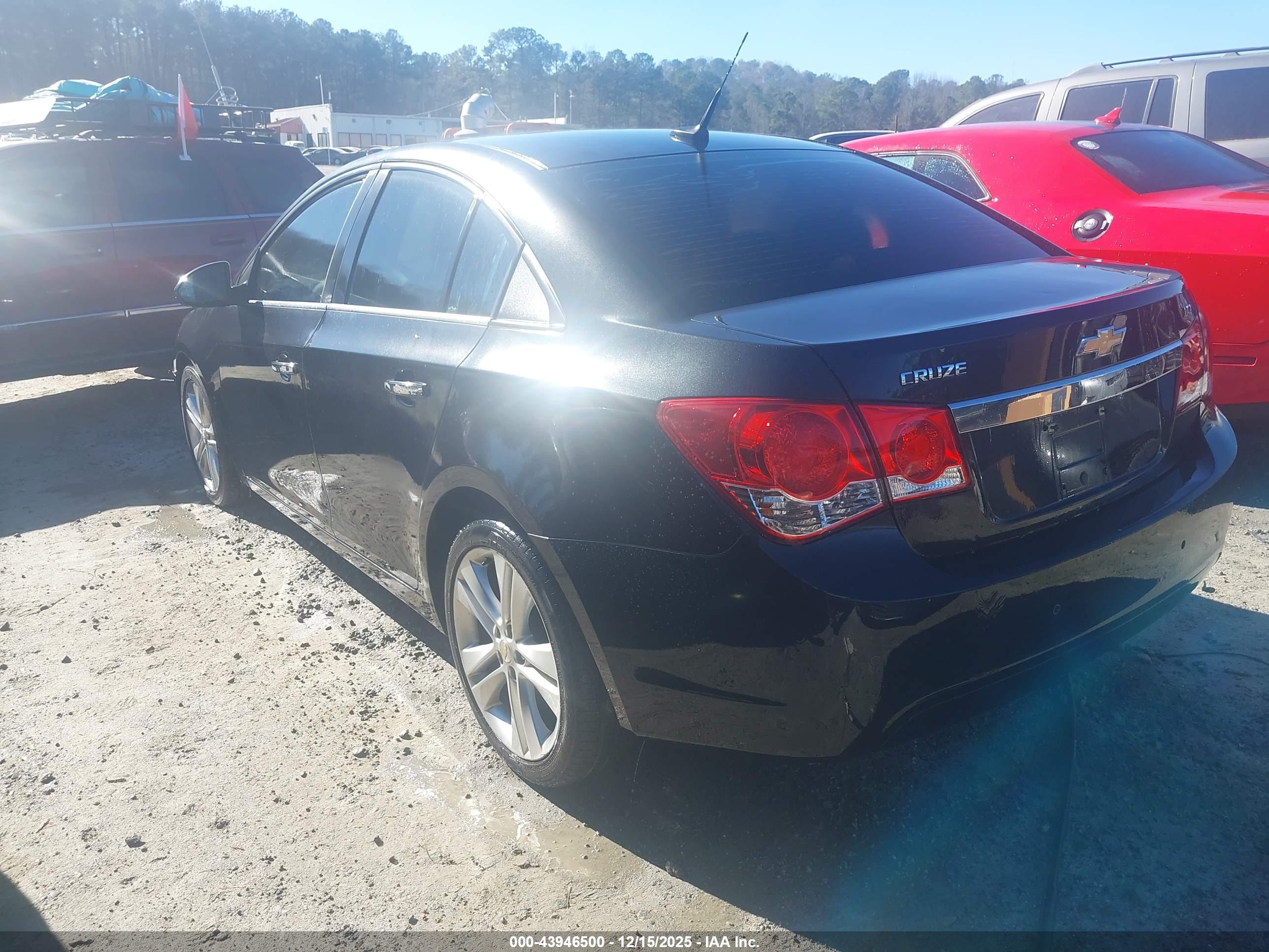 CHEVROLET CRUZE image 3