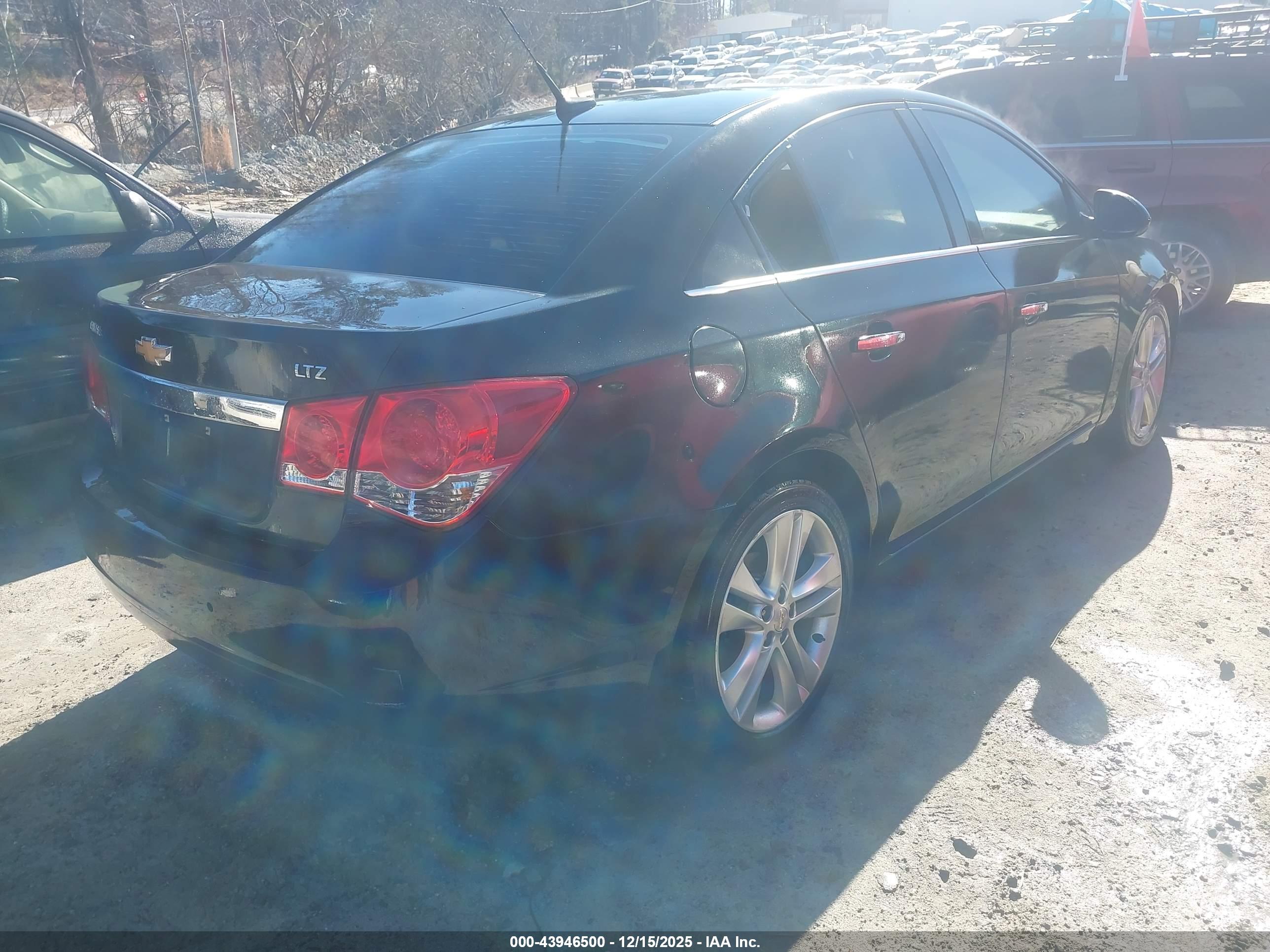 CHEVROLET CRUZE image 4