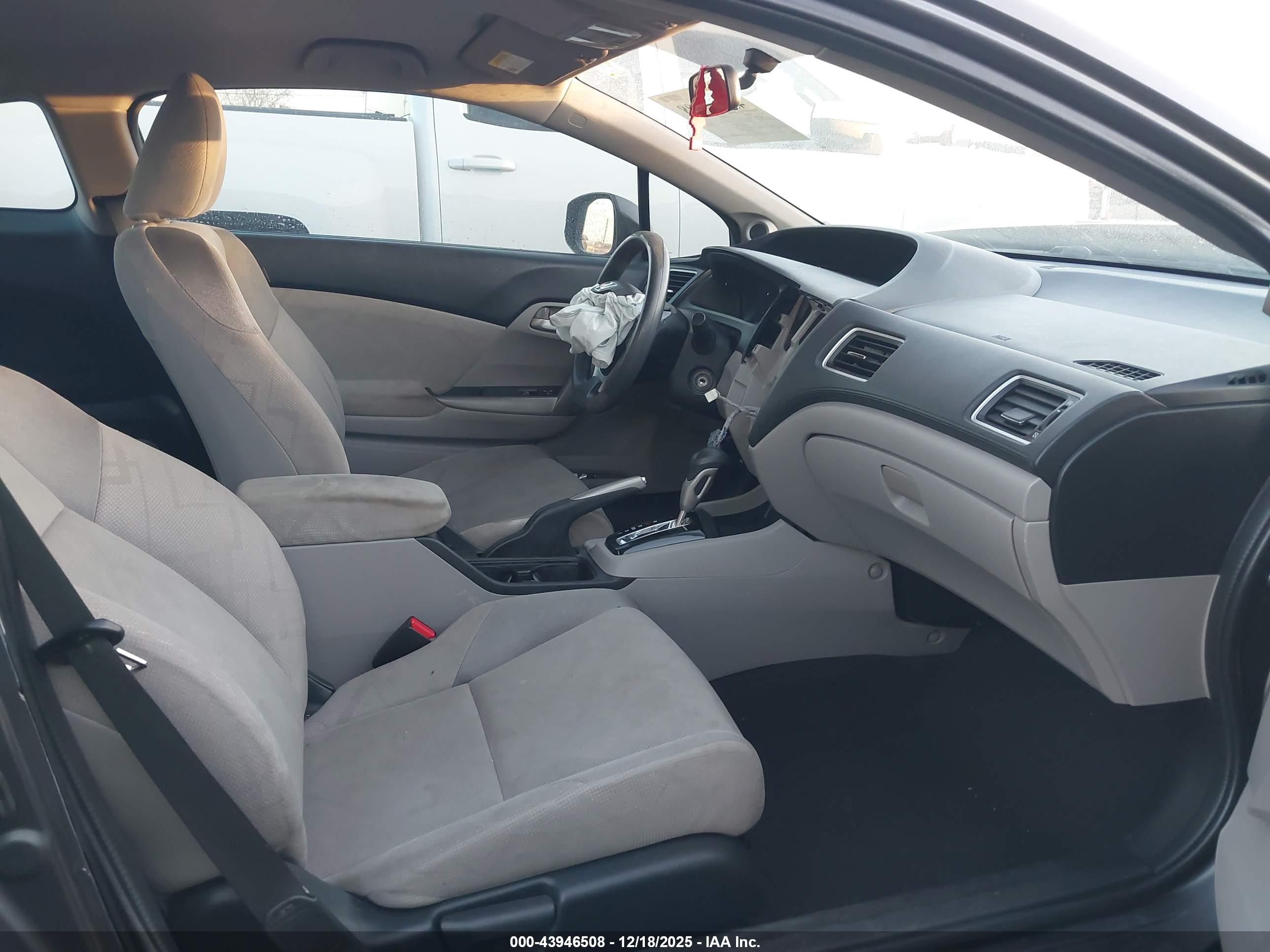 HONDA CIVIC image 5