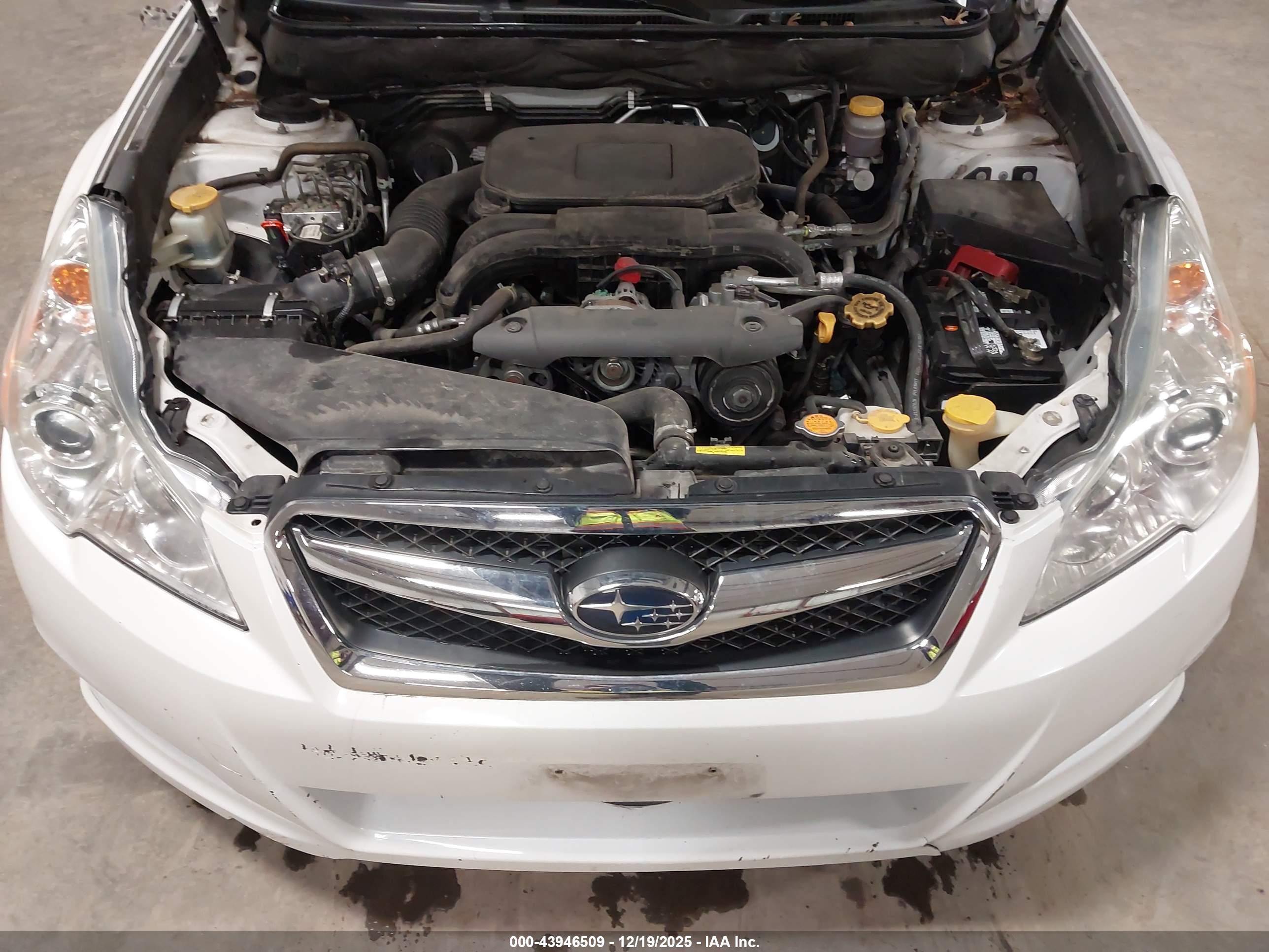 SUBARU LEGACY image 10