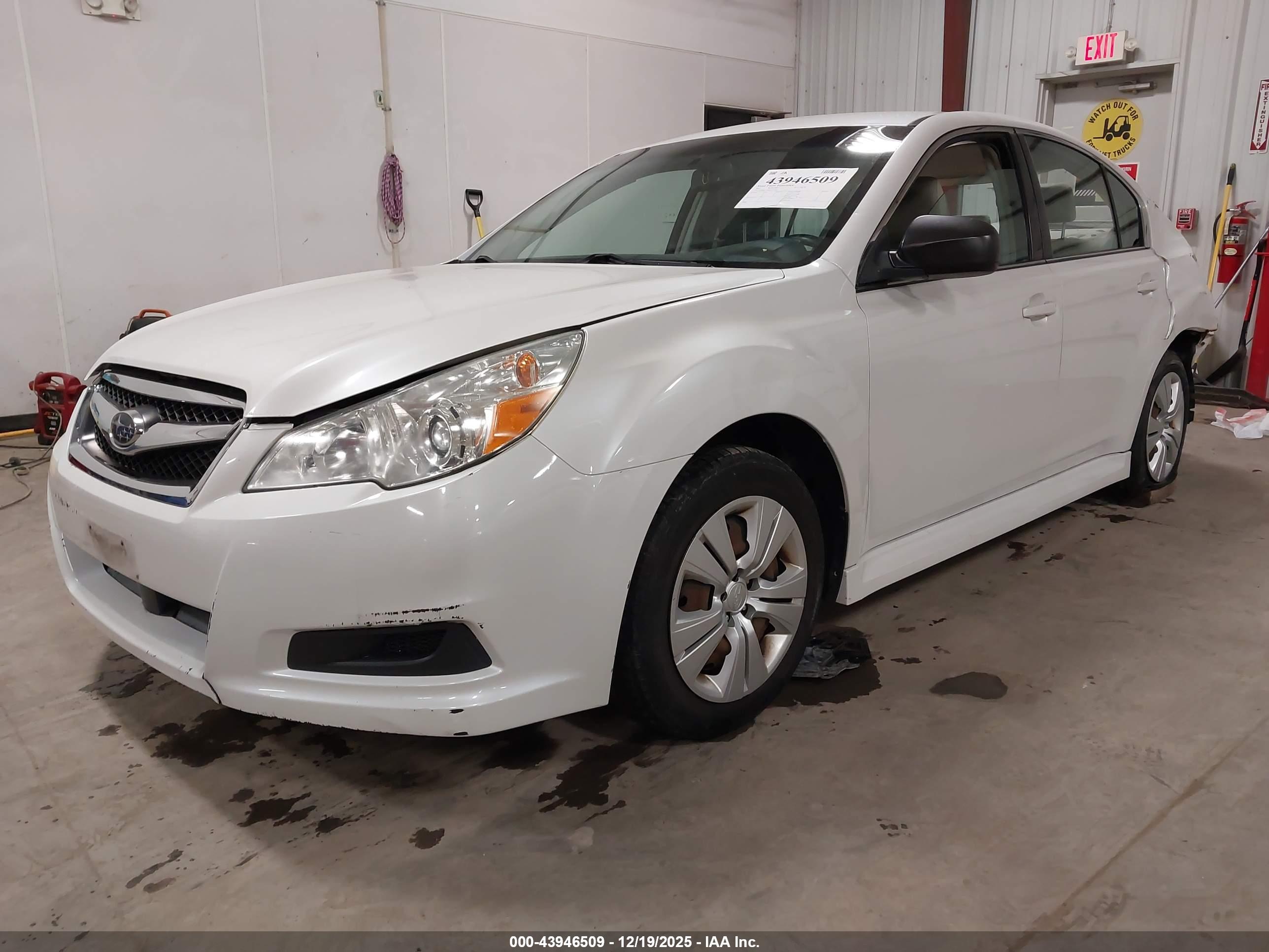 SUBARU LEGACY image 2