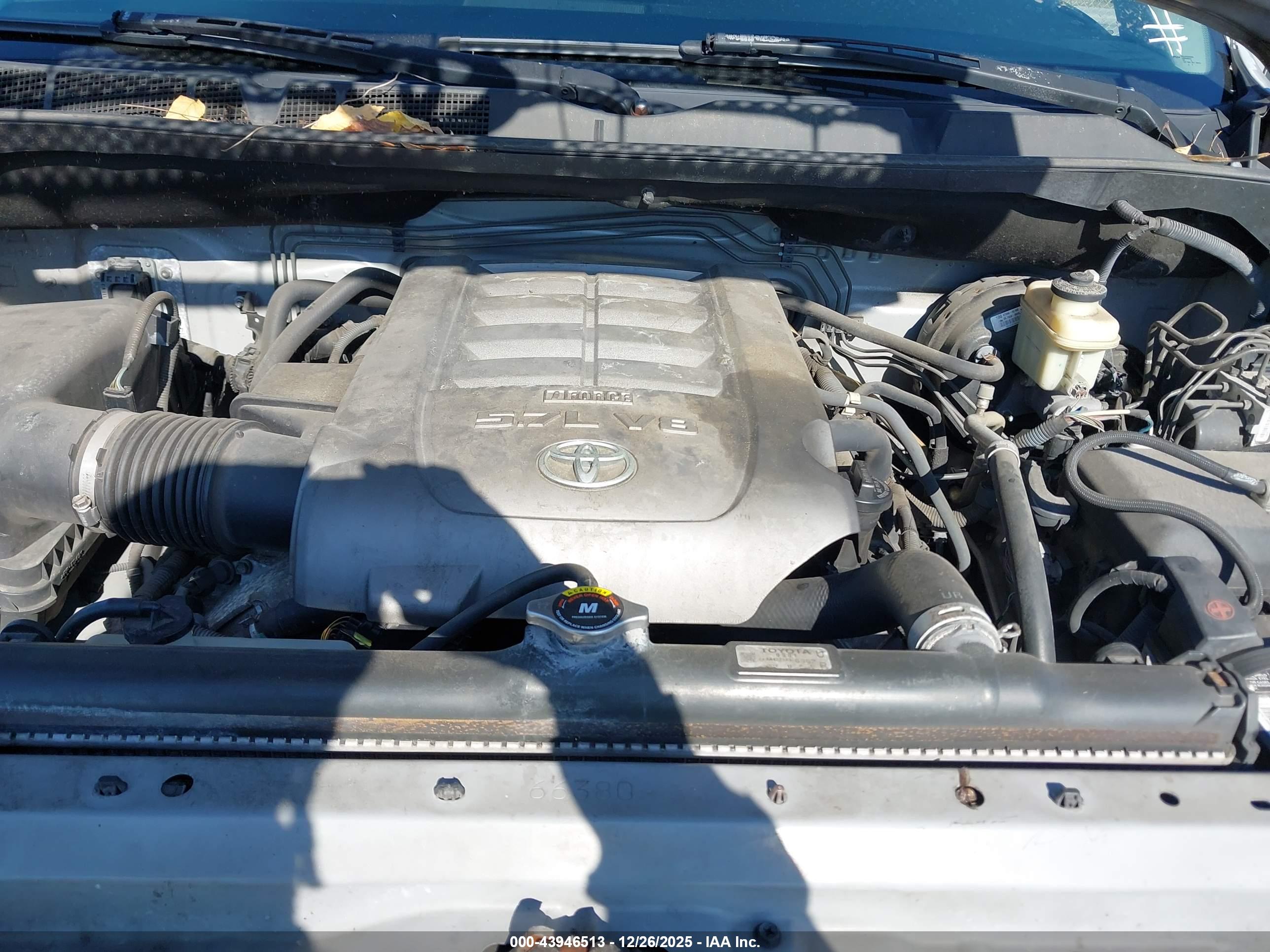 TOYOTA TUNDRA image 10