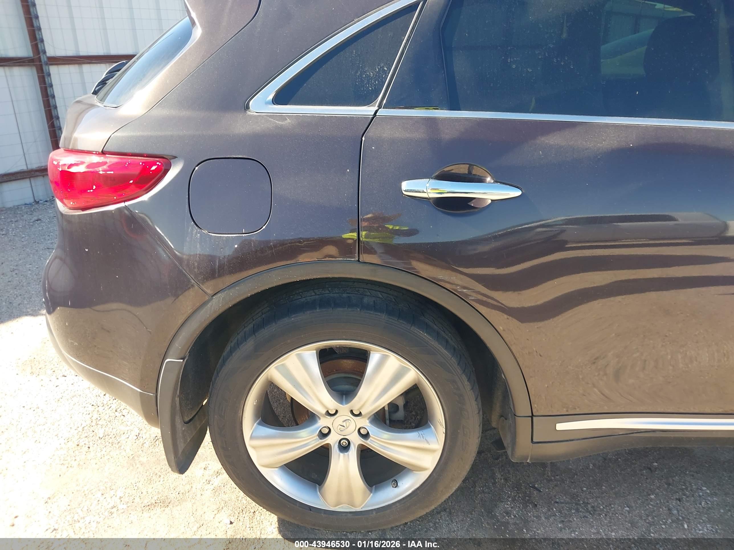 INFINITI FX35 image 6