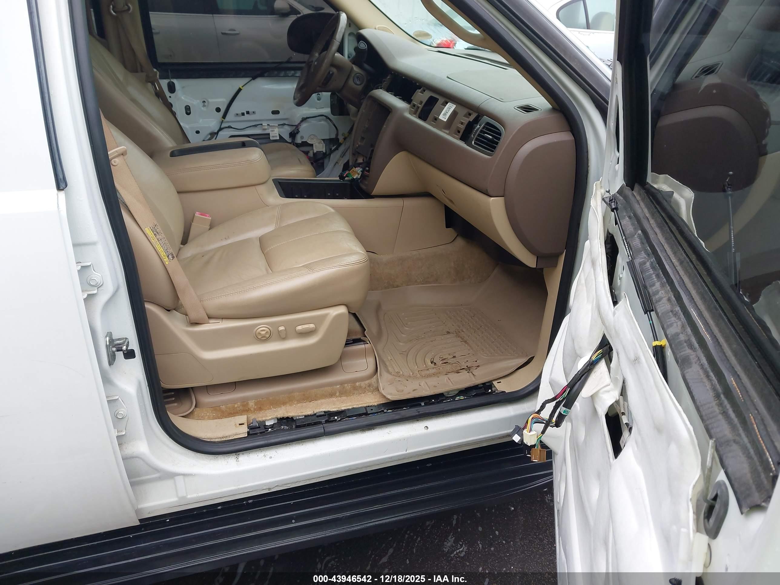 GMC YUKON image 5