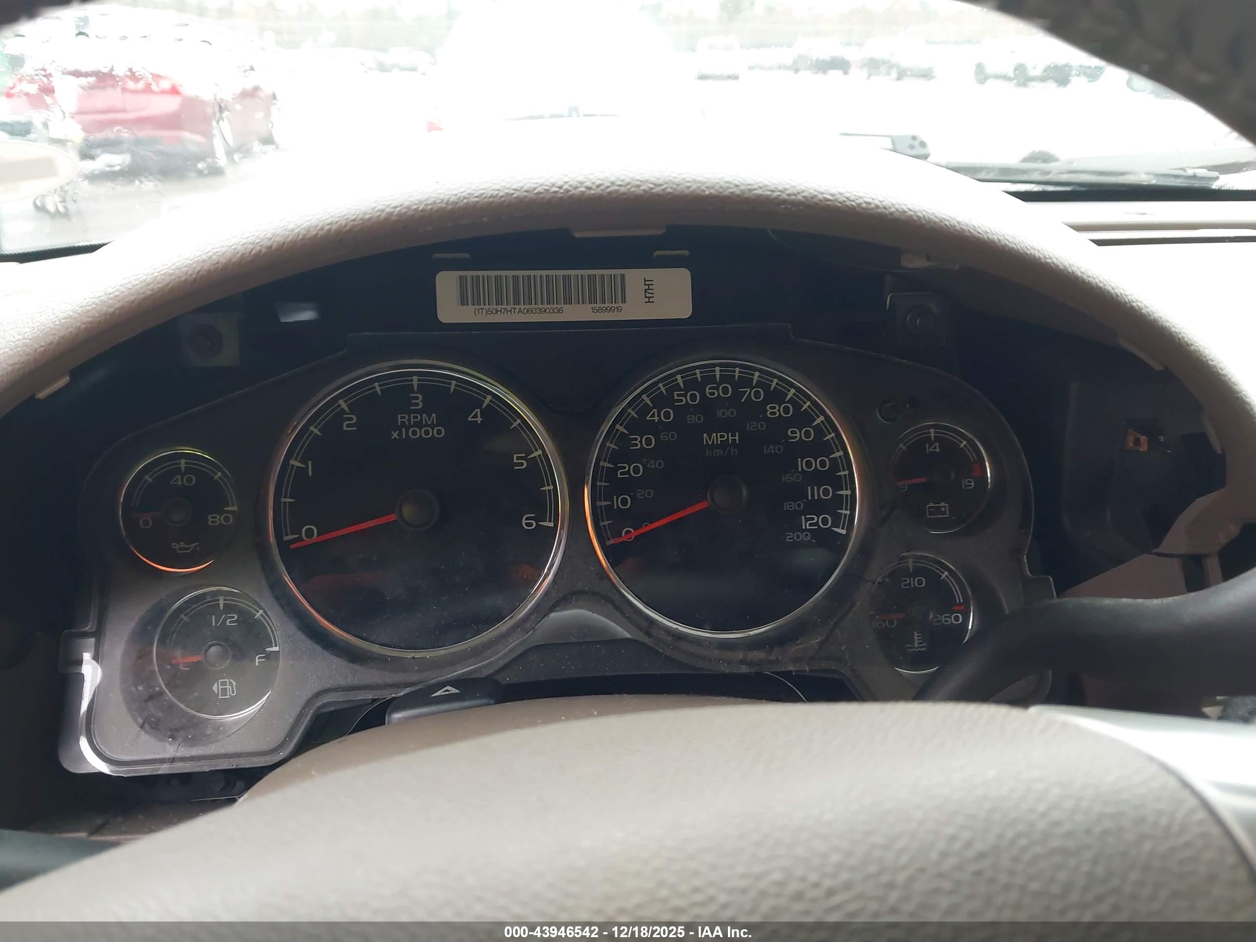 GMC YUKON image 7