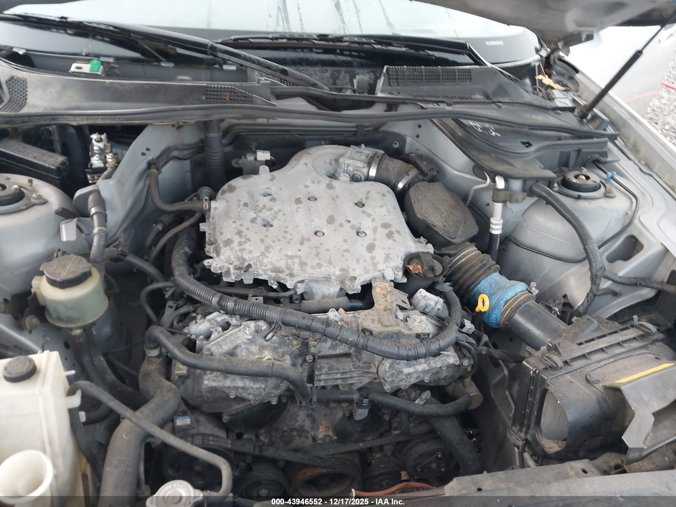 INFINITI FX35 image 10