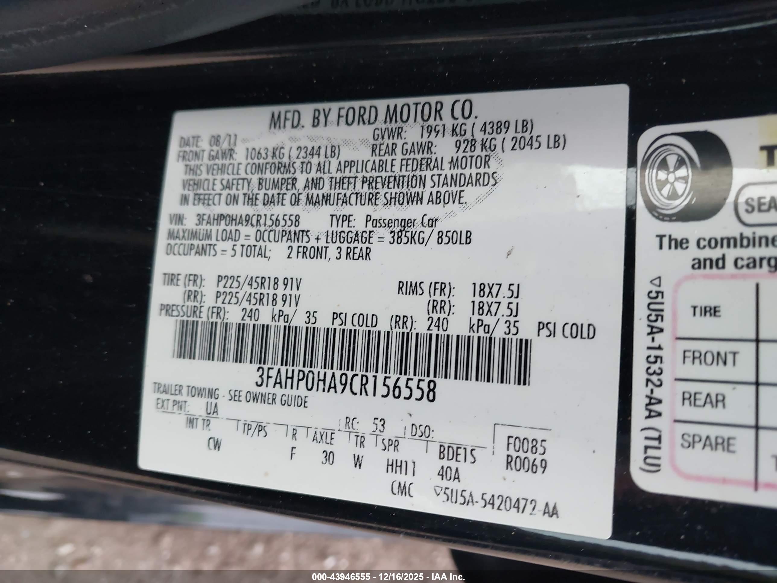 FORD FUSION image 9