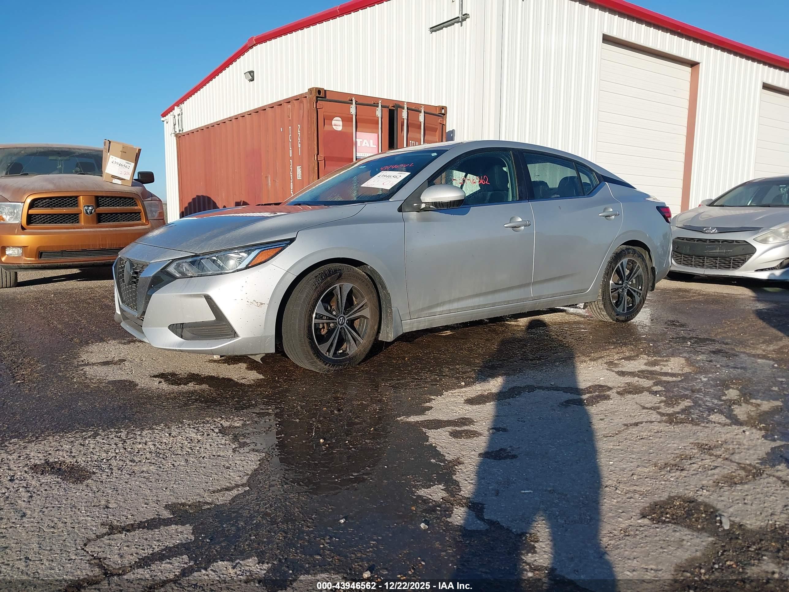 NISSAN SENTRA image 2