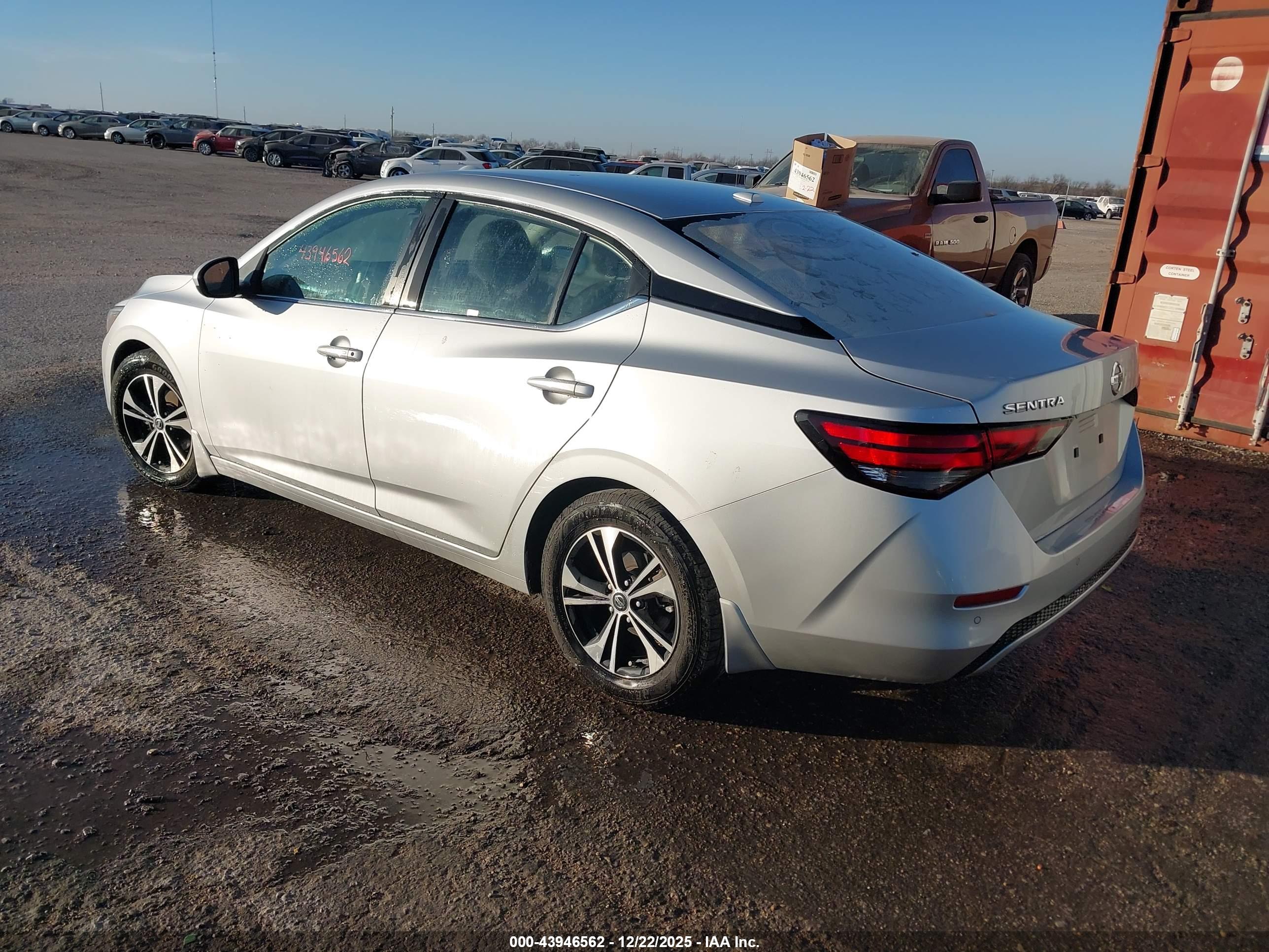 NISSAN SENTRA image 3