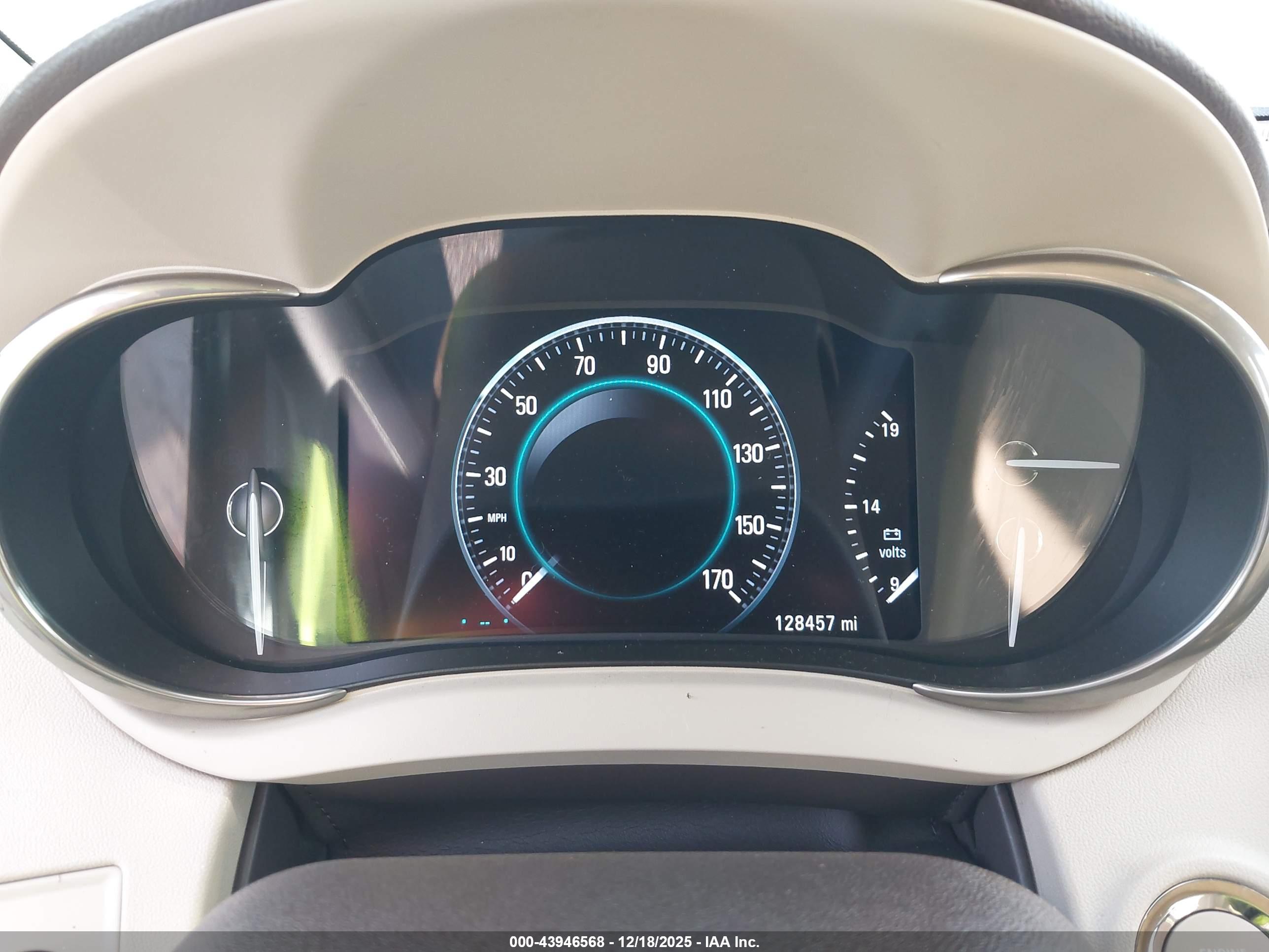 BUICK LACROSSE image 7
