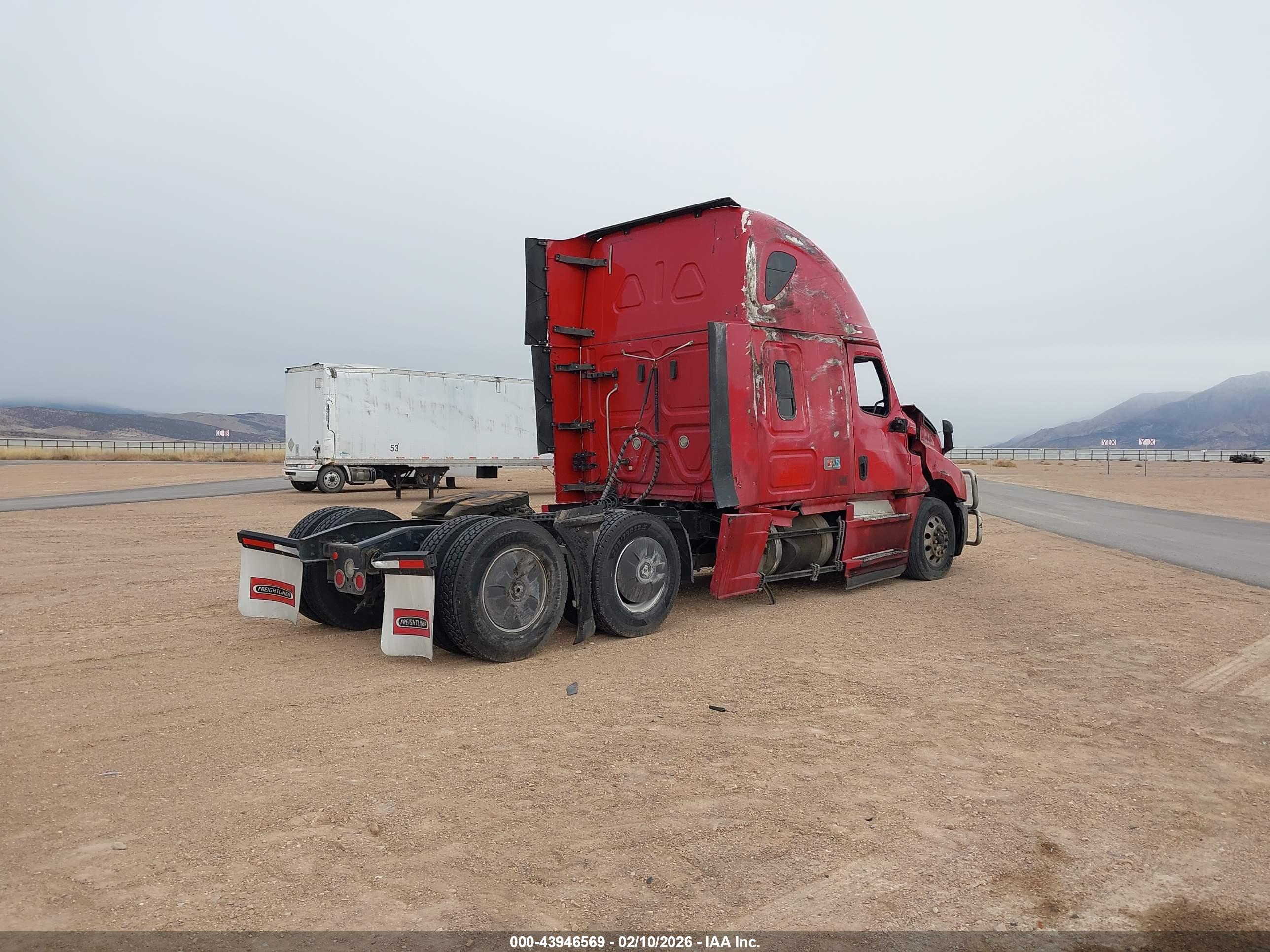 FREIGHTLINER NEW image 4