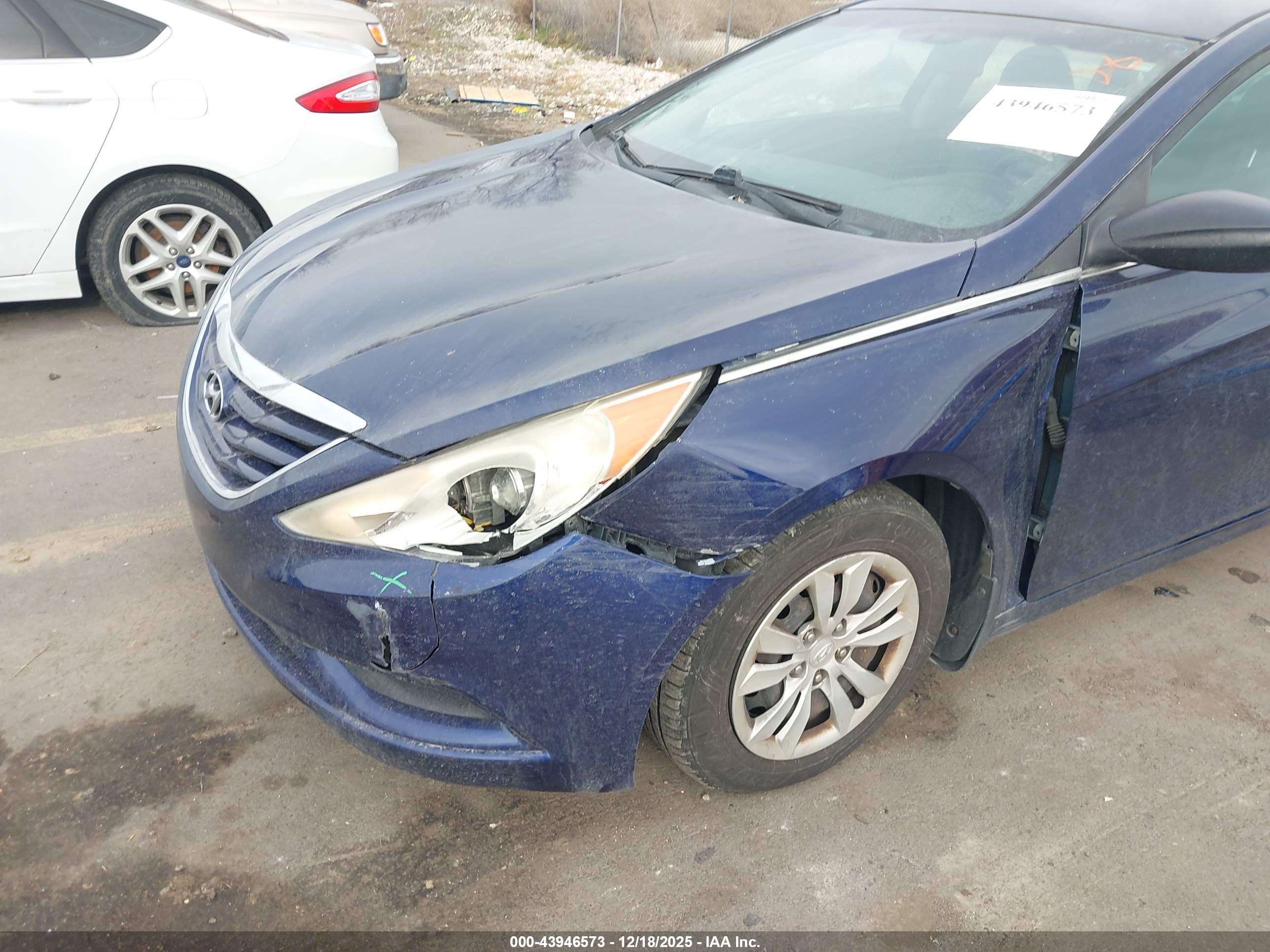 HYUNDAI SONATA image 6