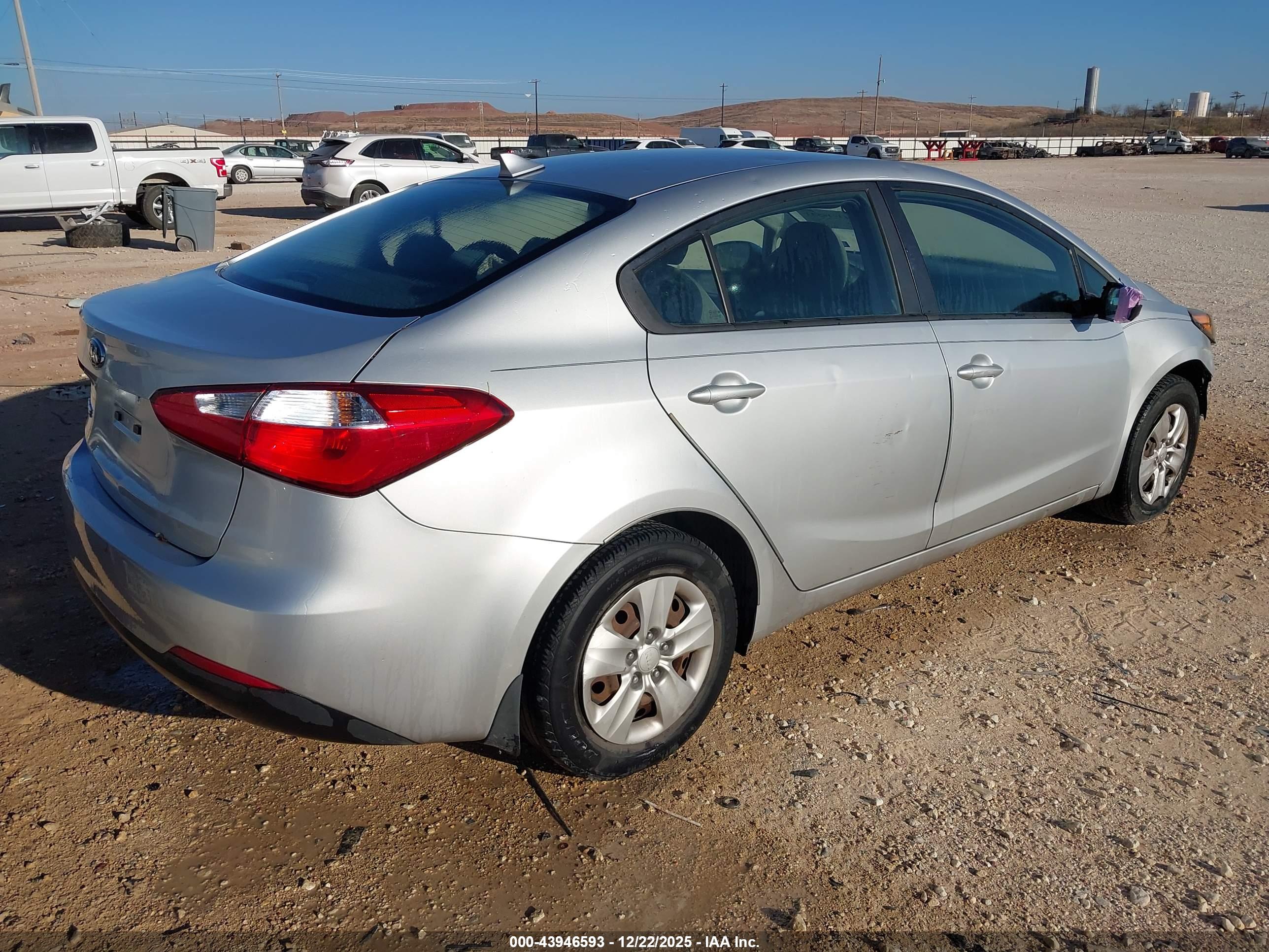 KIA FORTE image 4