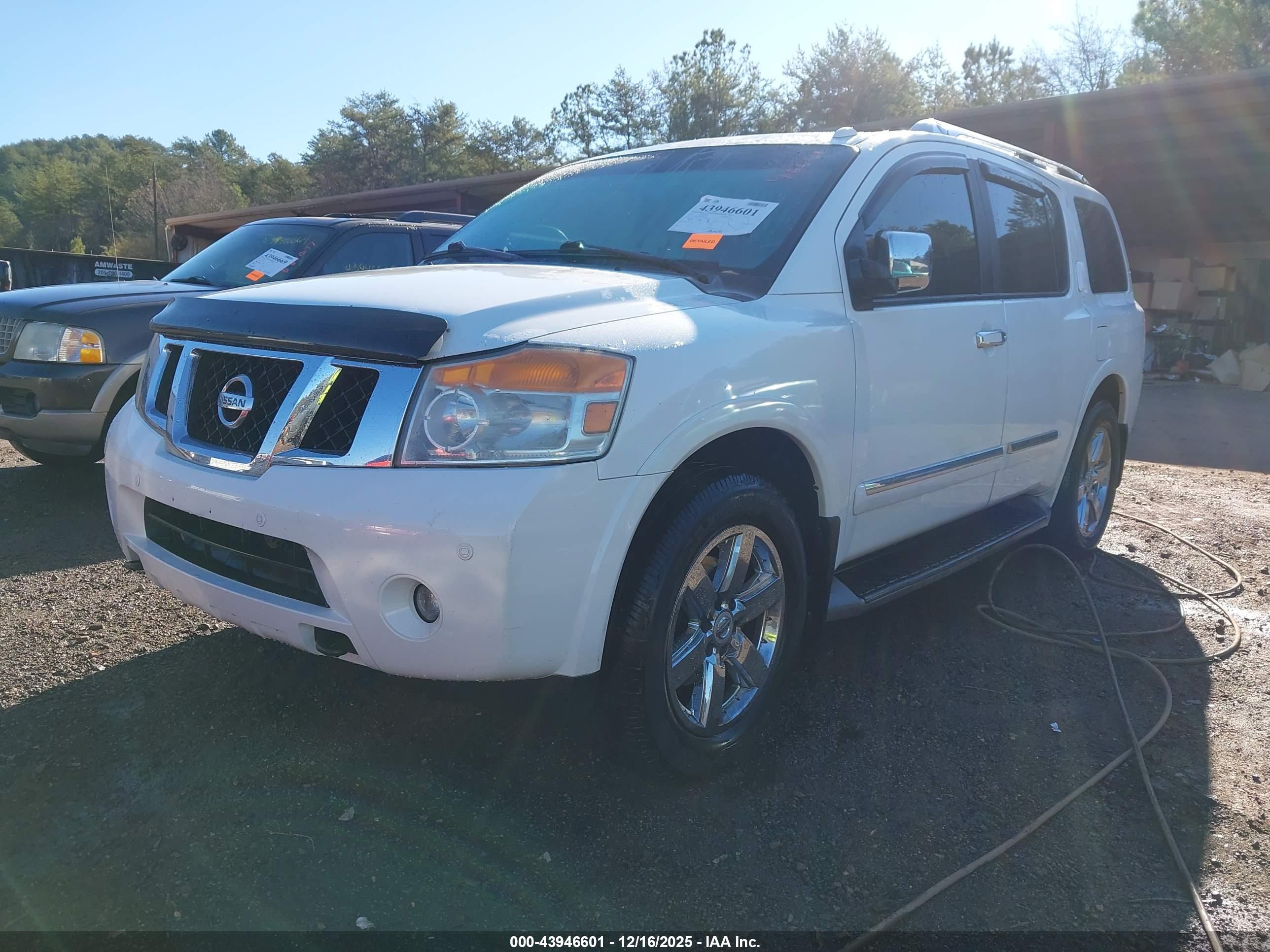 NISSAN ARMADA image 2