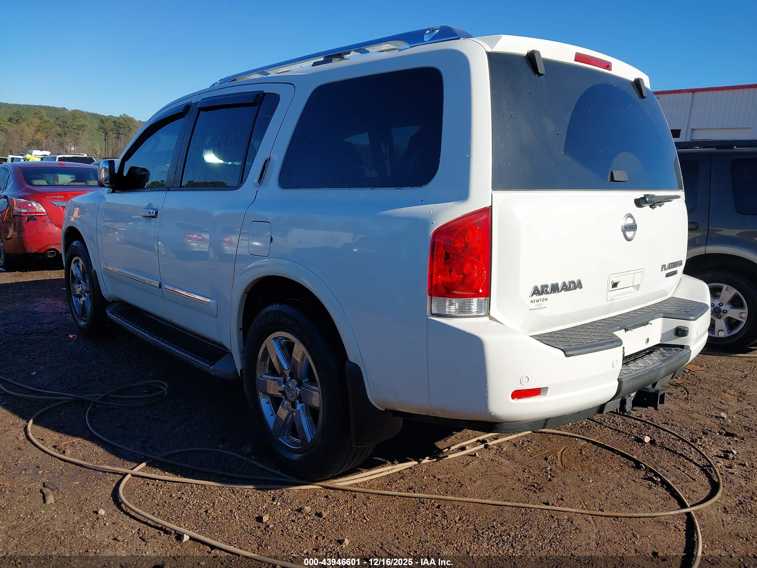 NISSAN ARMADA image 3