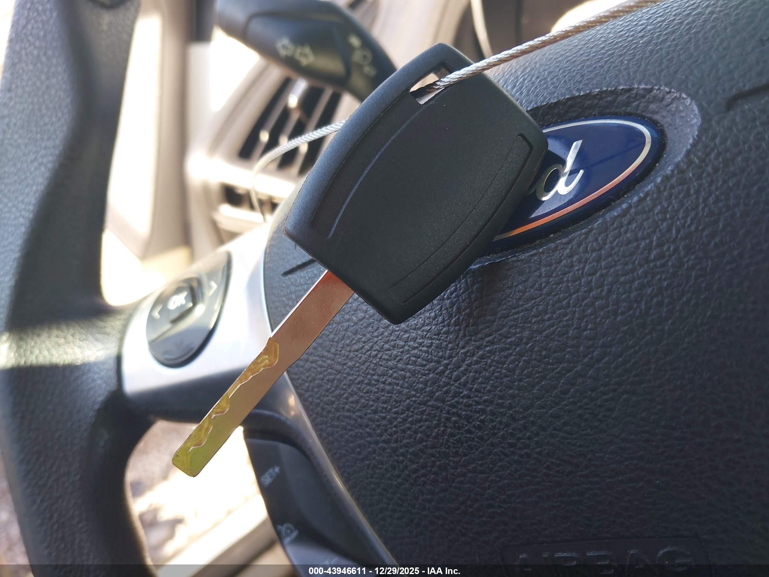 FORD FOCUS image 11