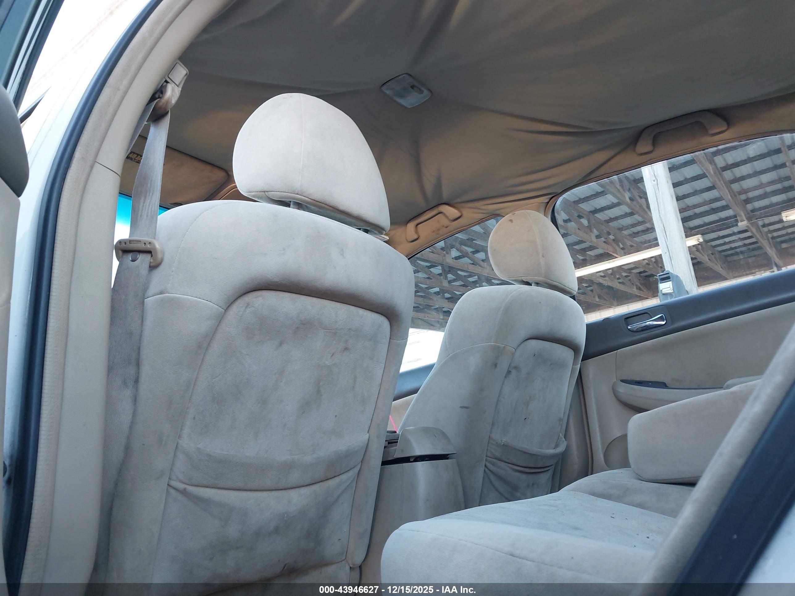 HONDA ACCORD image 8