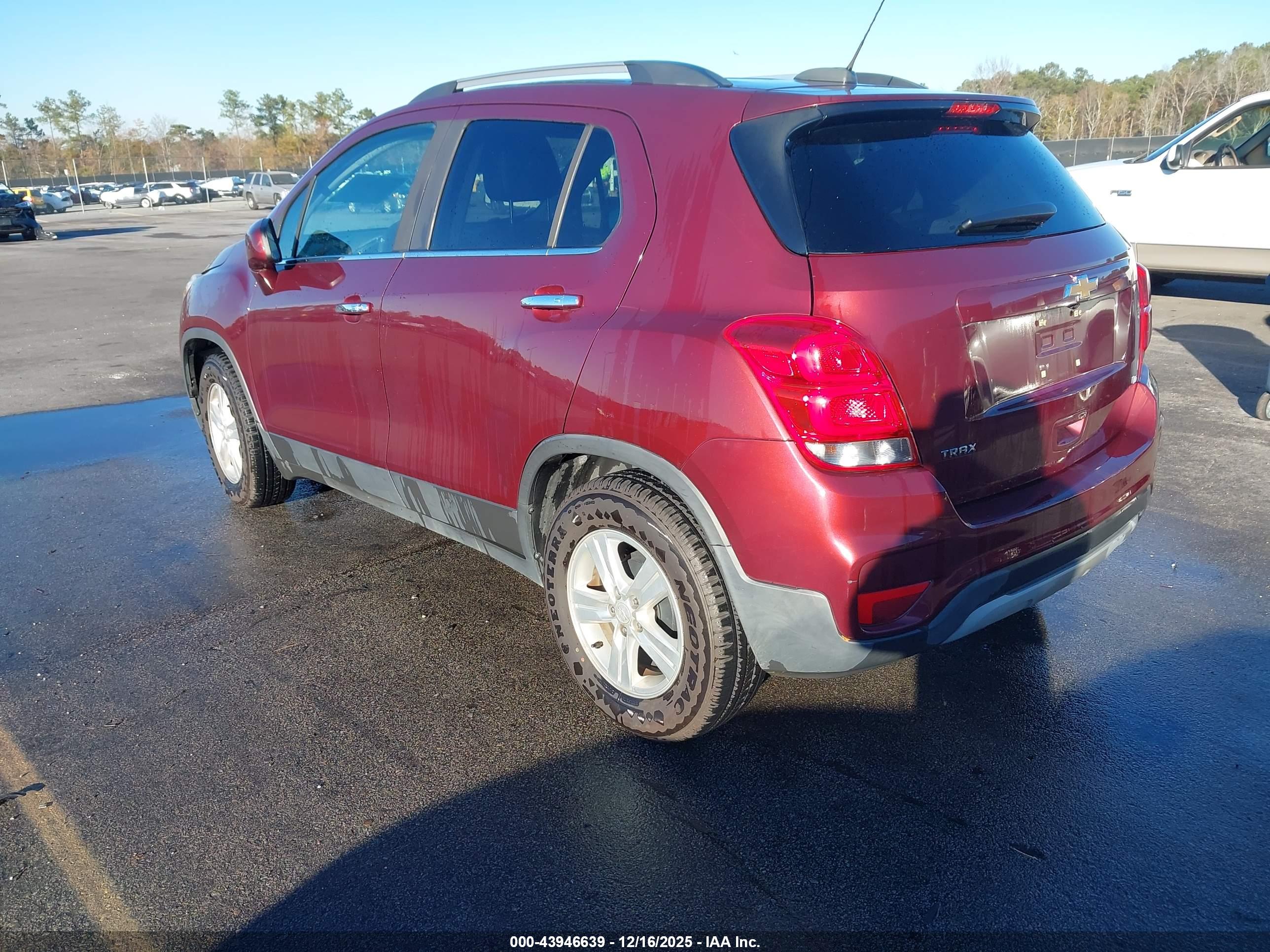 CHEVROLET TRAX image 3