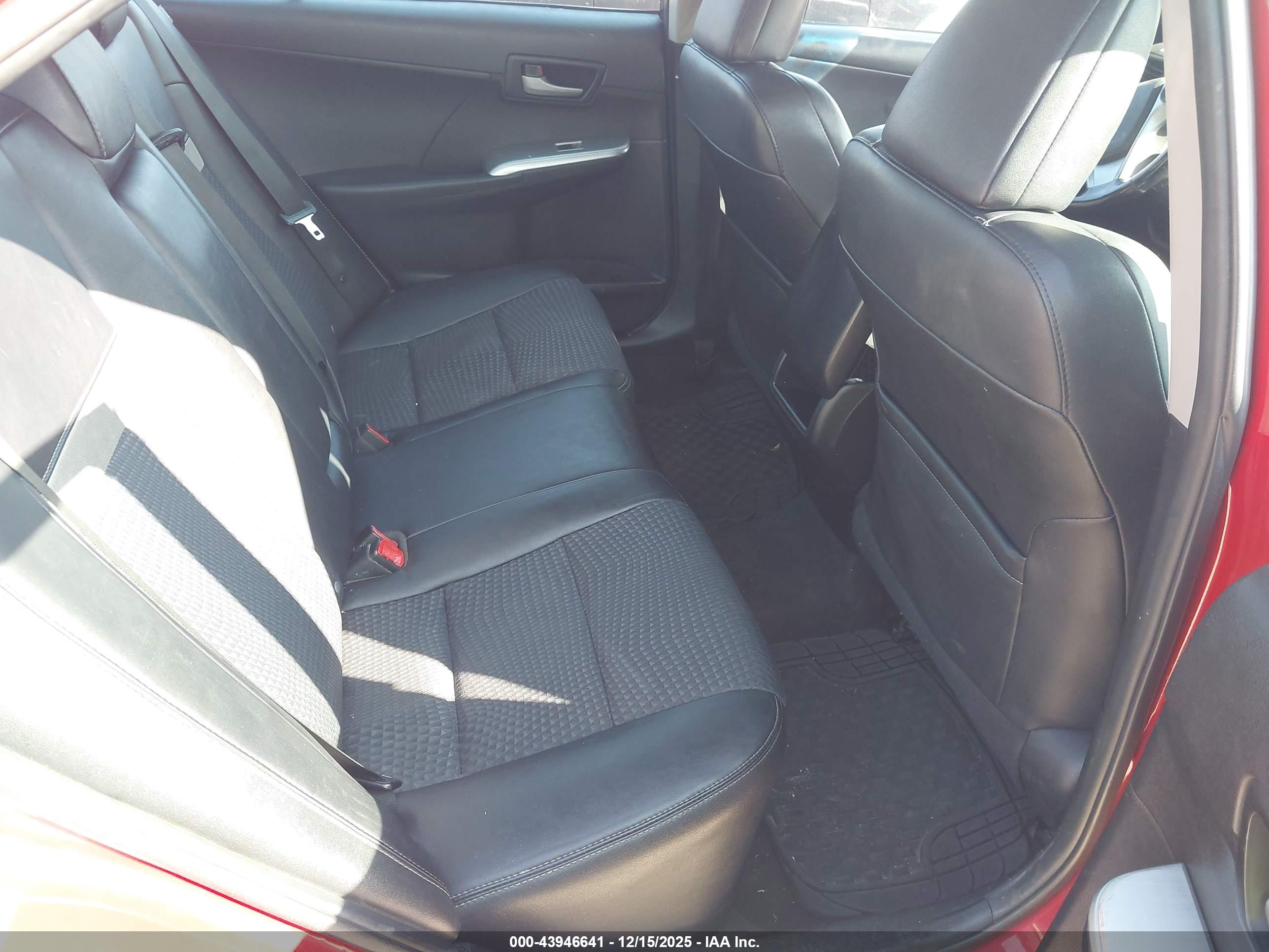 TOYOTA CAMRY image 8