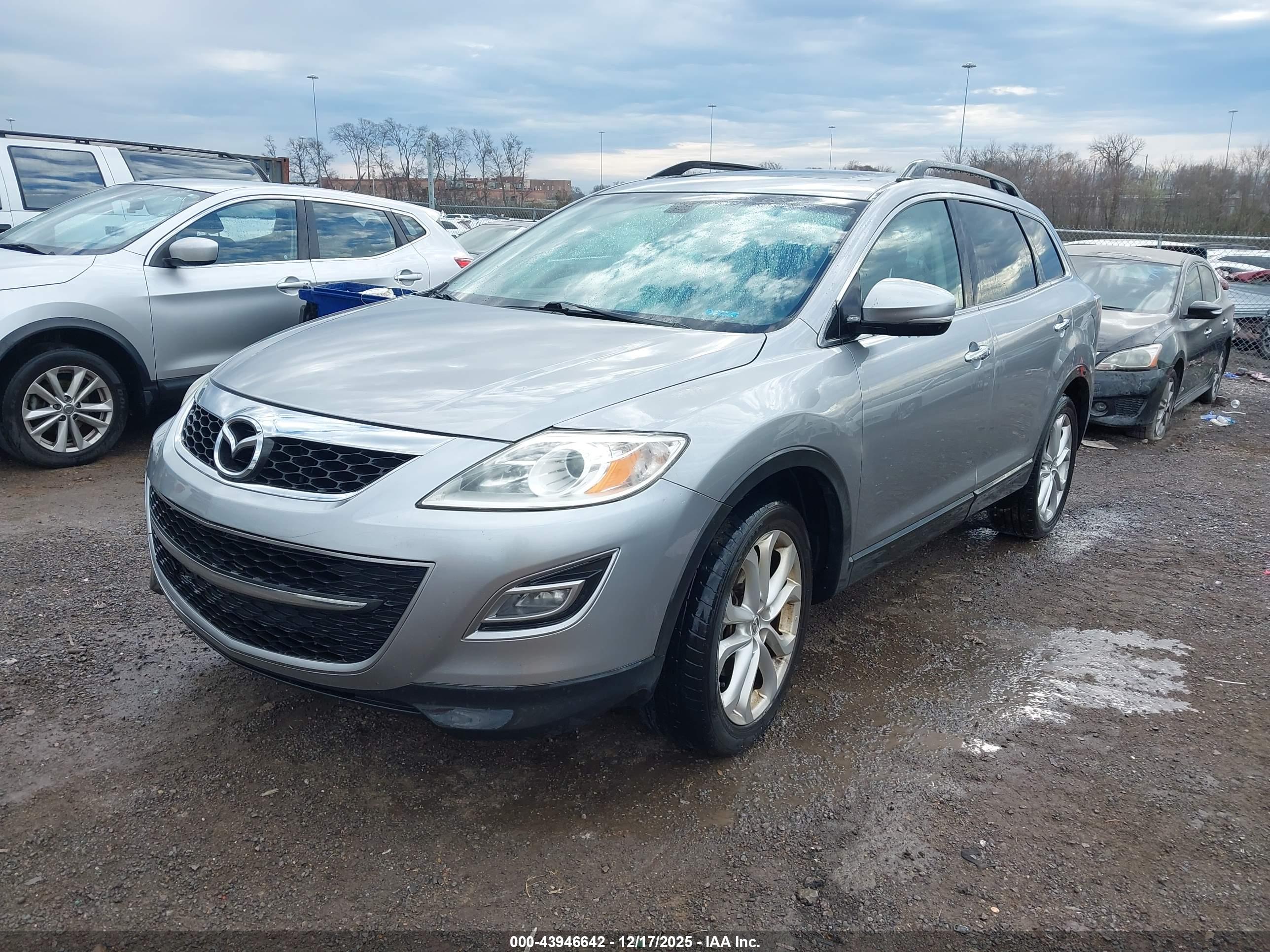 MAZDA CX-9 image 2