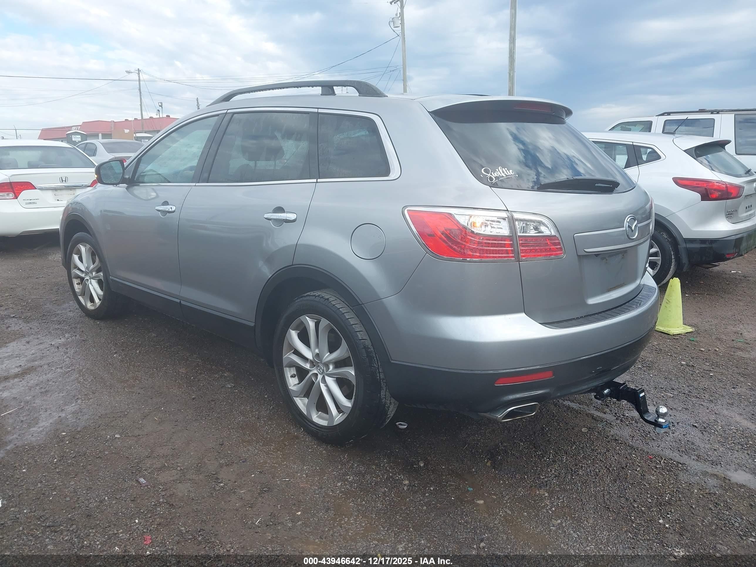 MAZDA CX-9 image 3