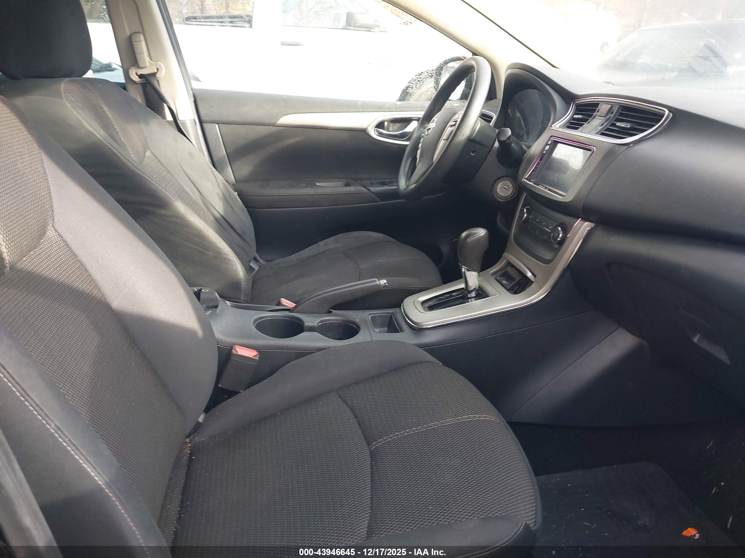 NISSAN SENTRA image 5