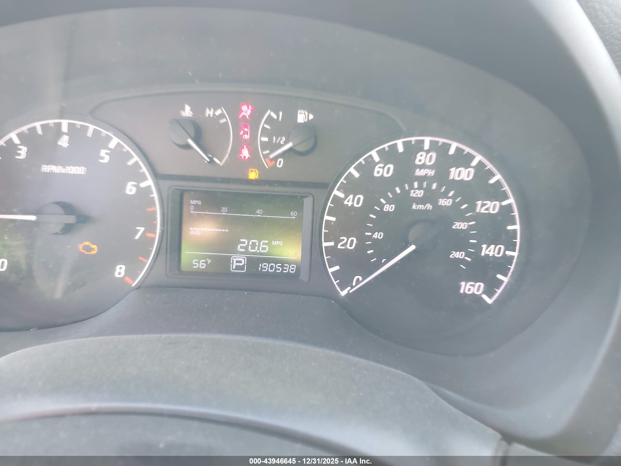 NISSAN SENTRA image 7