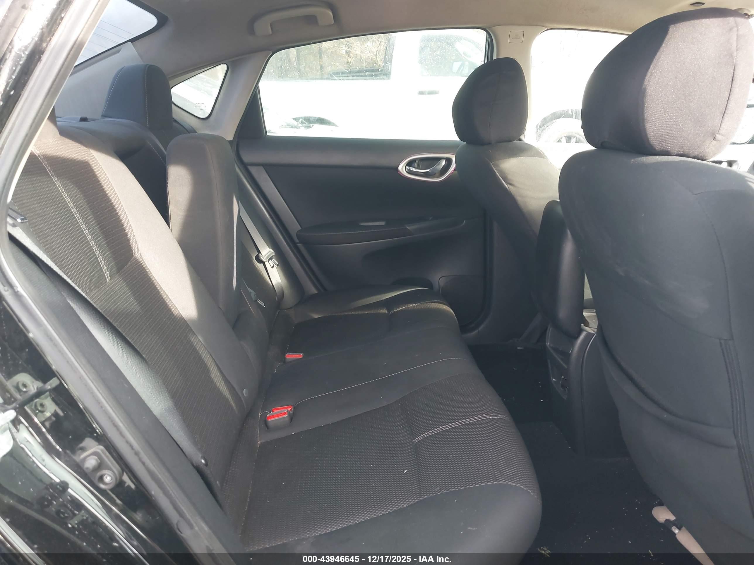 NISSAN SENTRA image 8