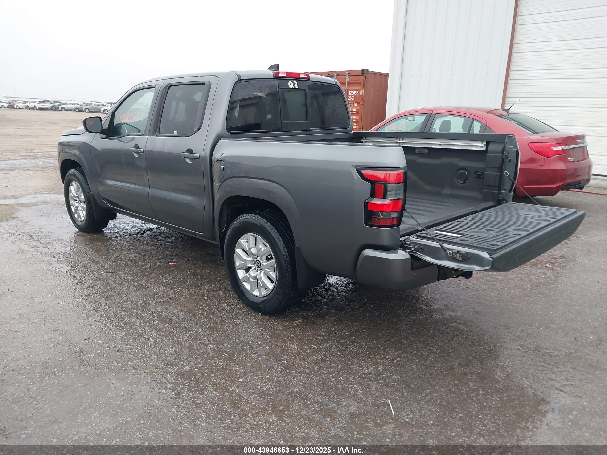 NISSAN FRONTIER image 3
