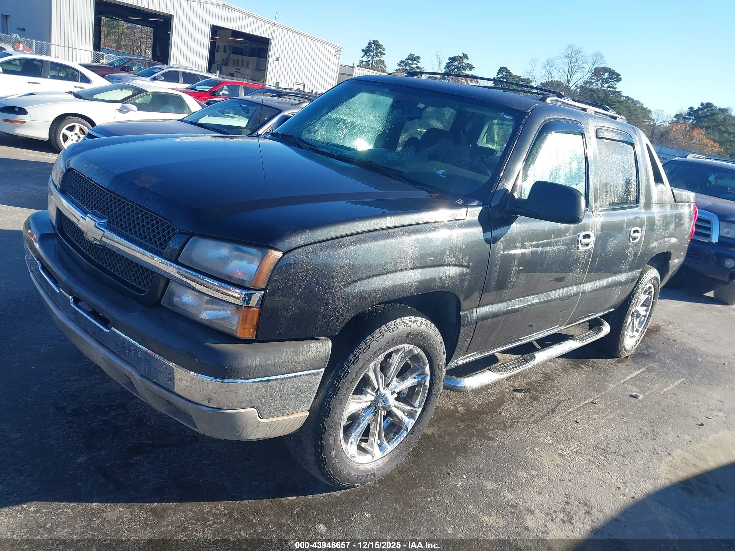 CHEVROLET AVALANCHE image 2
