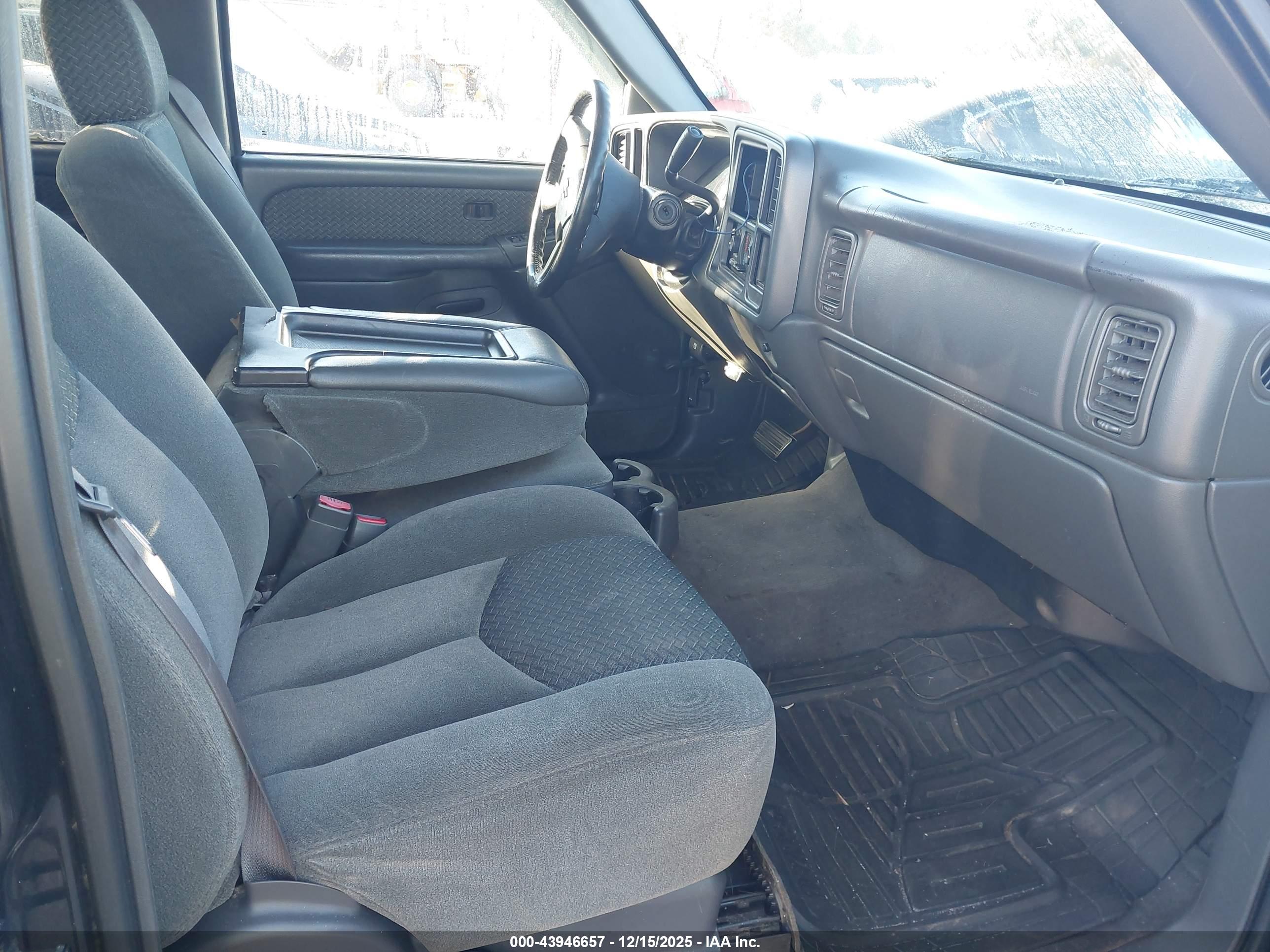 CHEVROLET AVALANCHE image 5