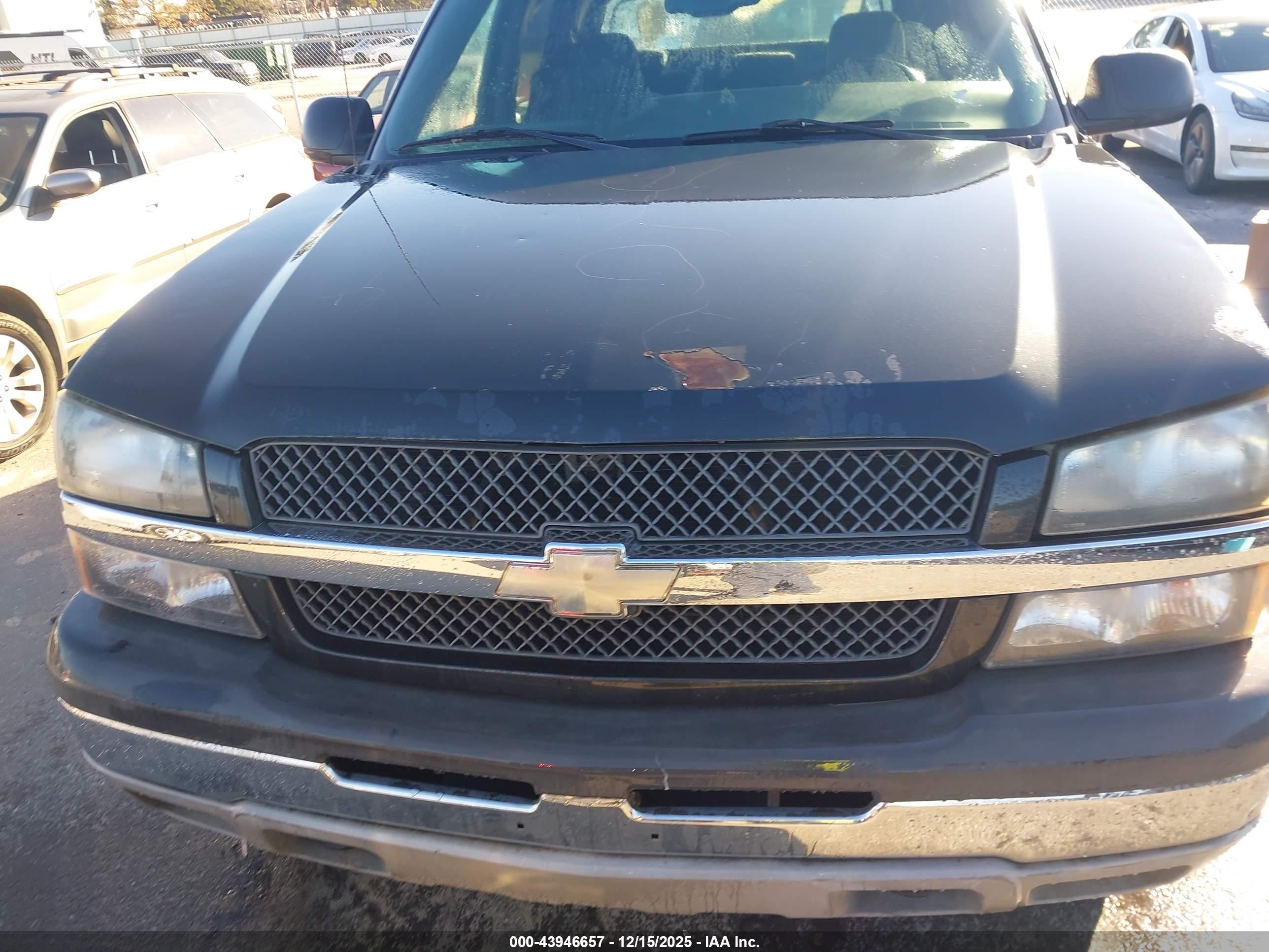 CHEVROLET AVALANCHE image 6