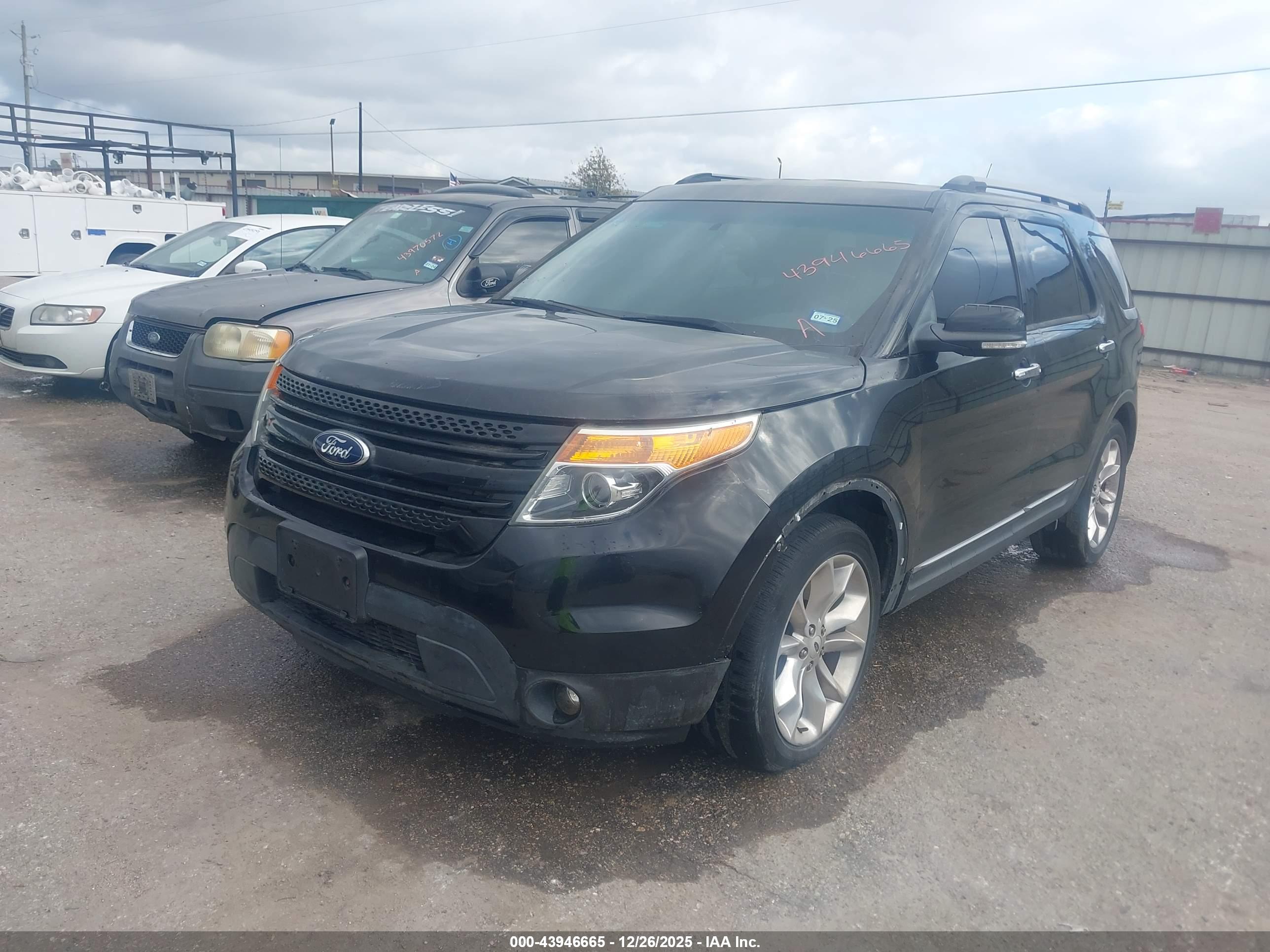 FORD EXPLORER image 2