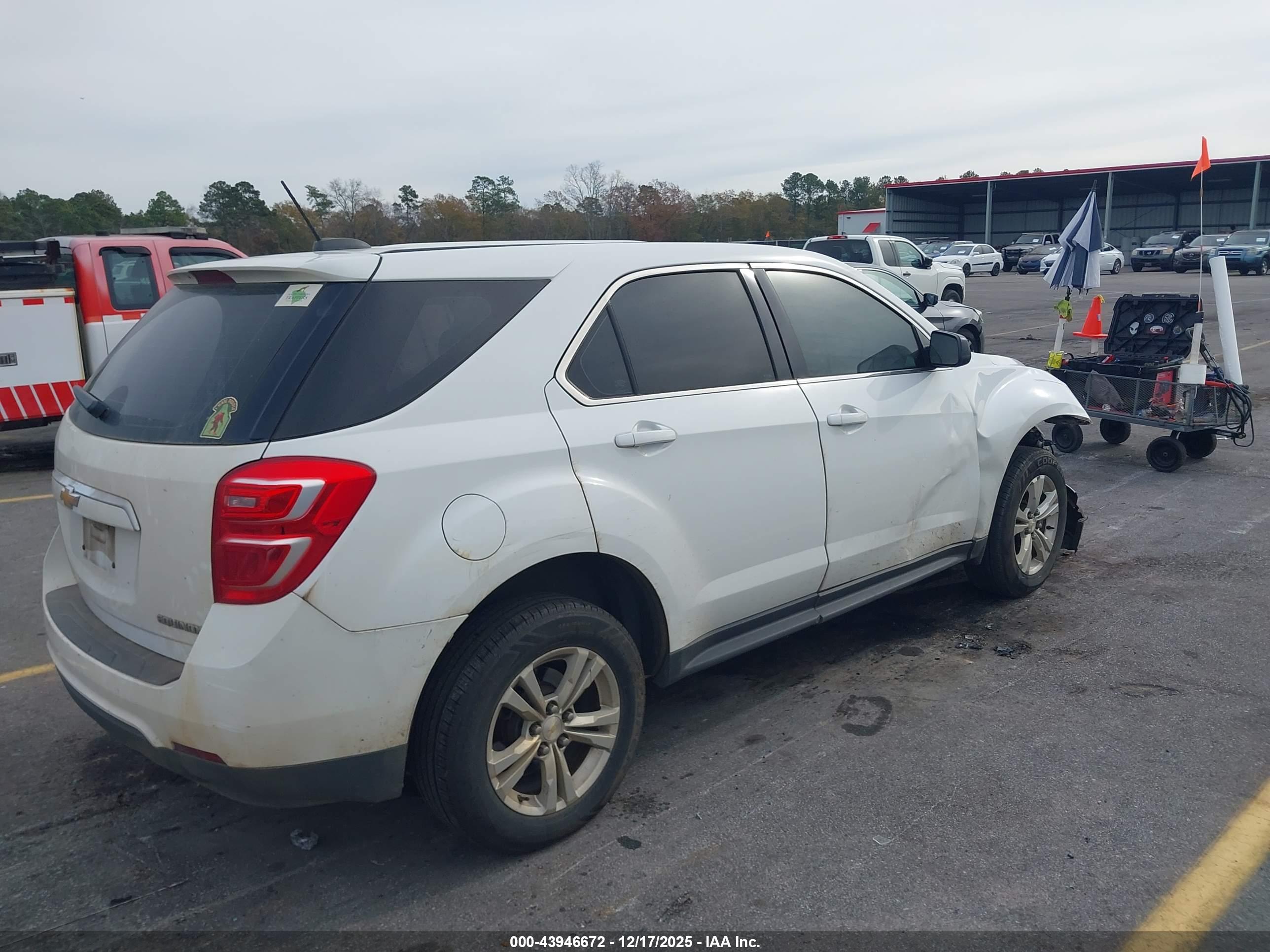 CHEVROLET EQUINOX image 4