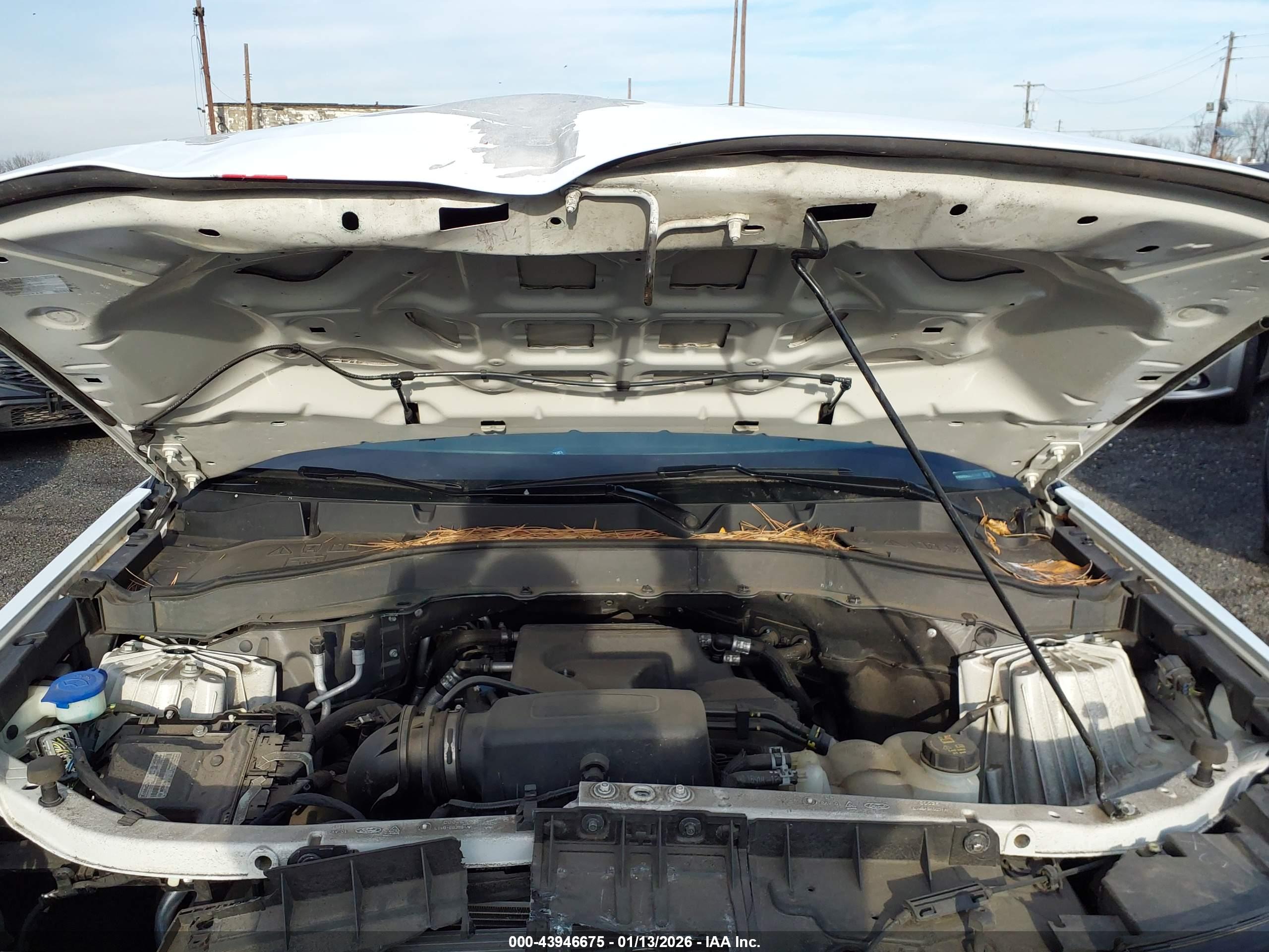 FORD EXPLORER image 10