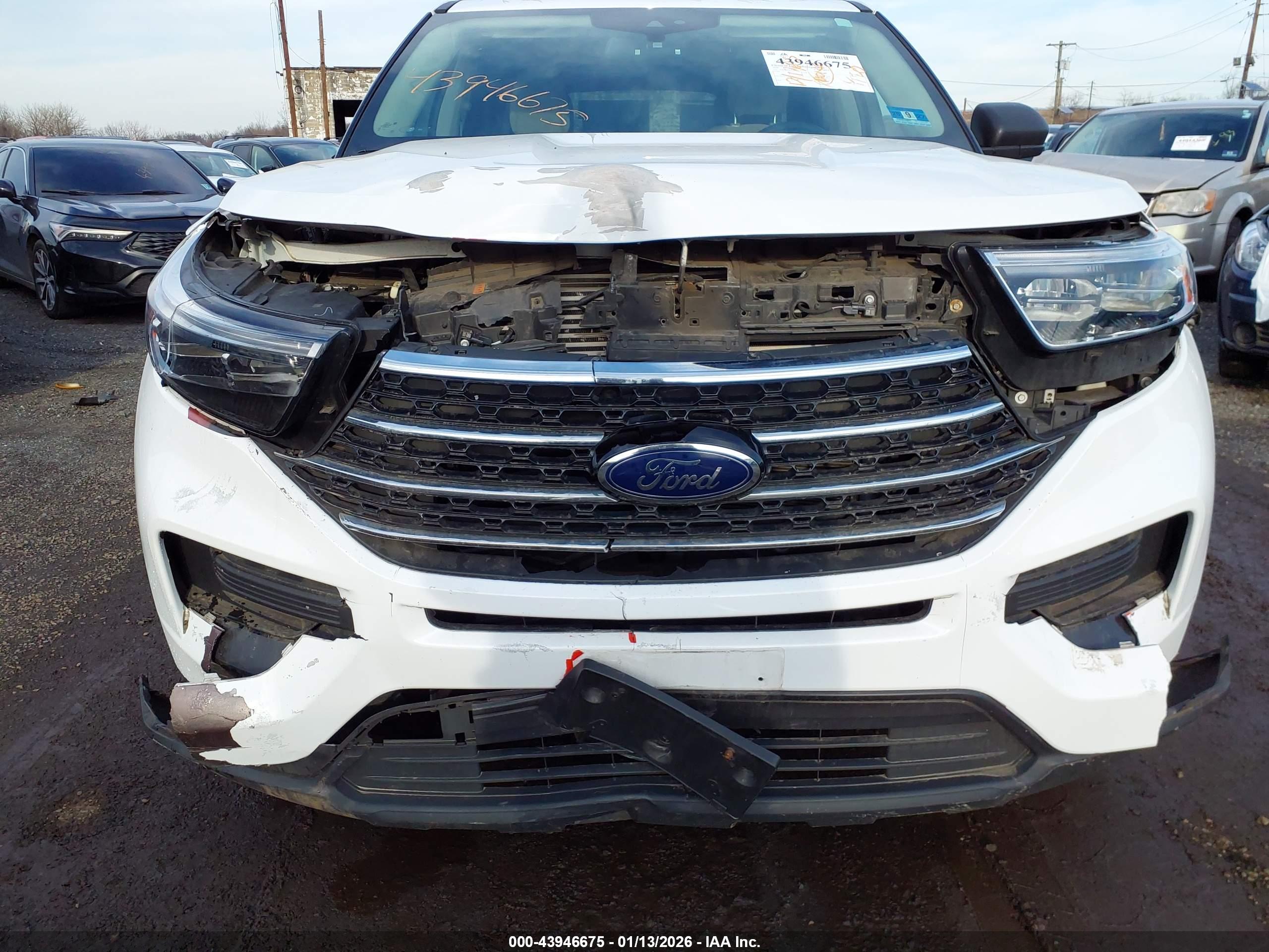 FORD EXPLORER image 6