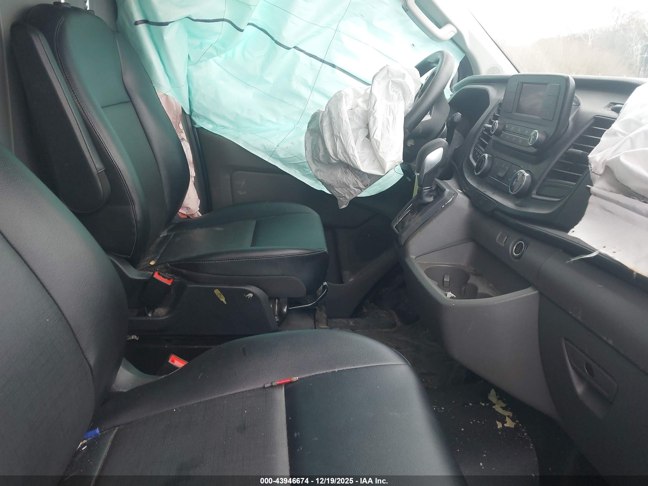FORD TRANSIT-250 image 5
