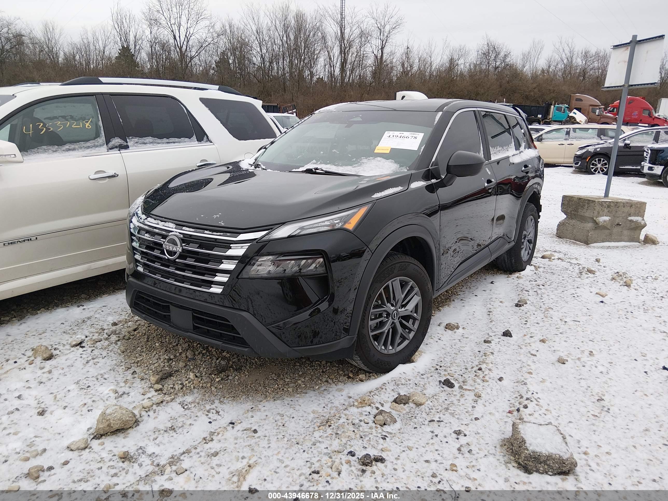 NISSAN ROGUE image 2