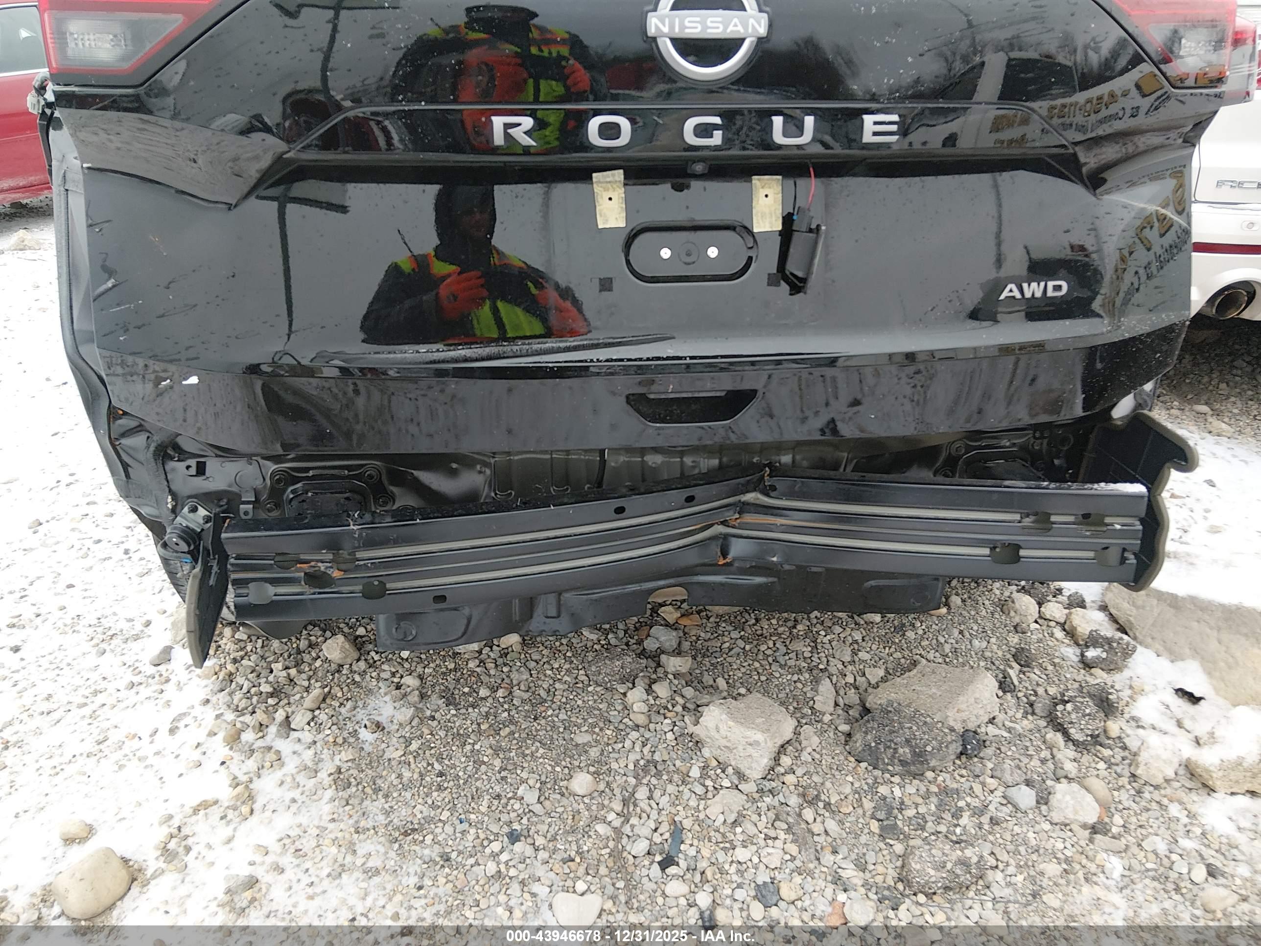 NISSAN ROGUE image 6