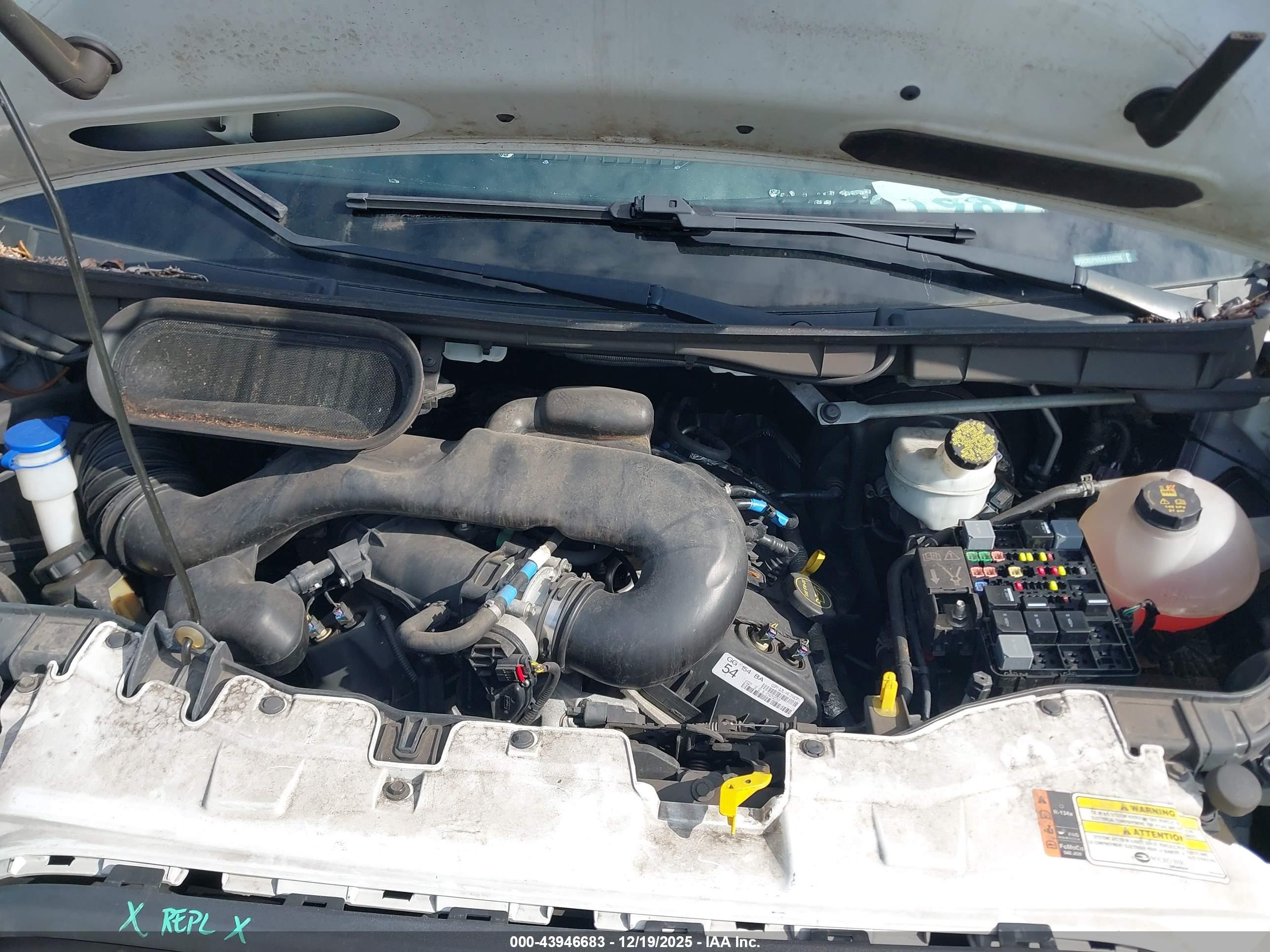 FORD TRANSIT-250 image 10